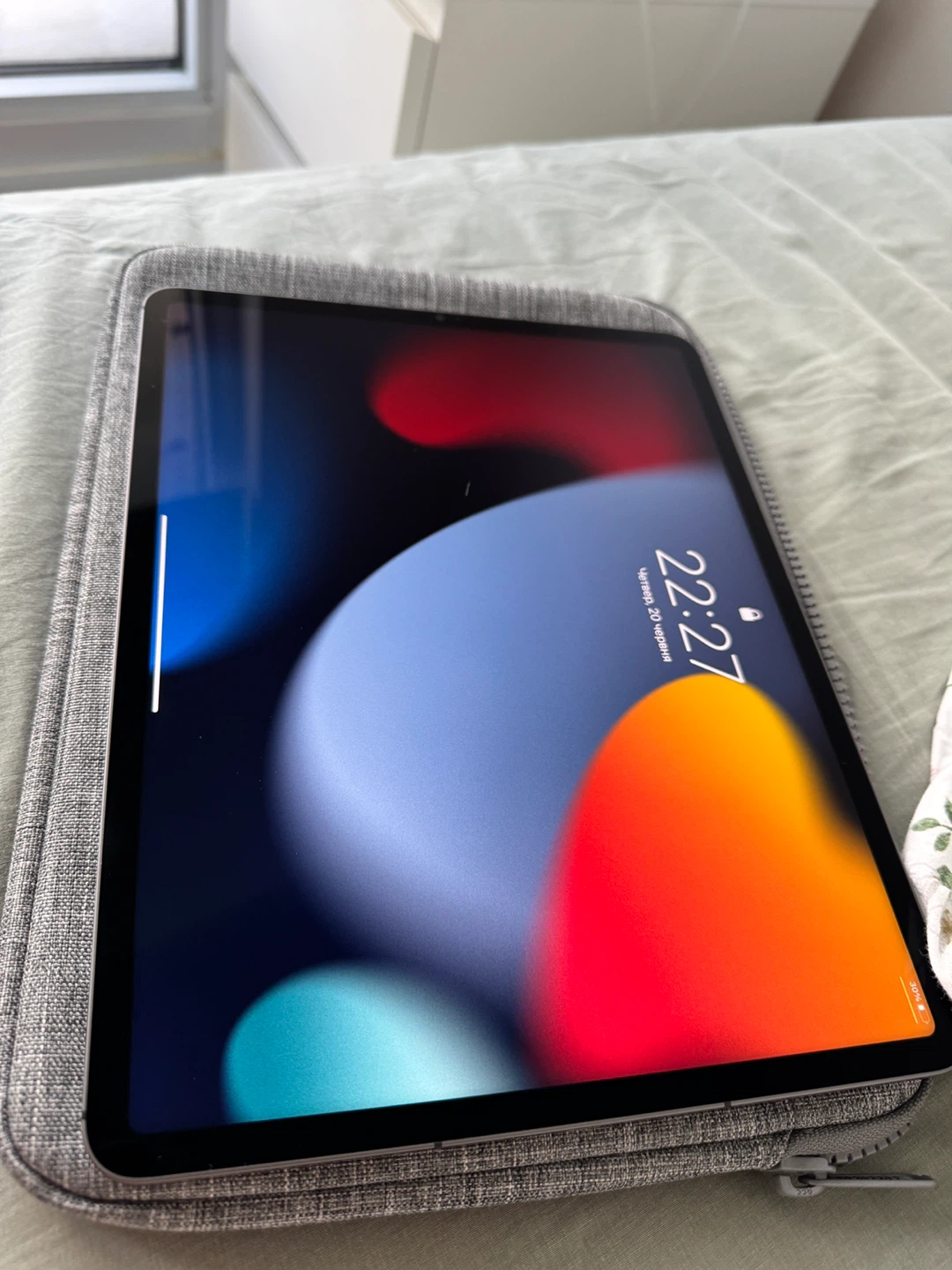 iPad Pro 5th Generation – 256GB, Wi-Fi + Cellular - photo 2