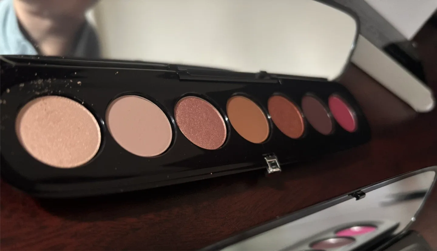 Marc Jacobs Eye-Conic Multi-Finish Eyeshadow Palettes (2) image indicator(3)