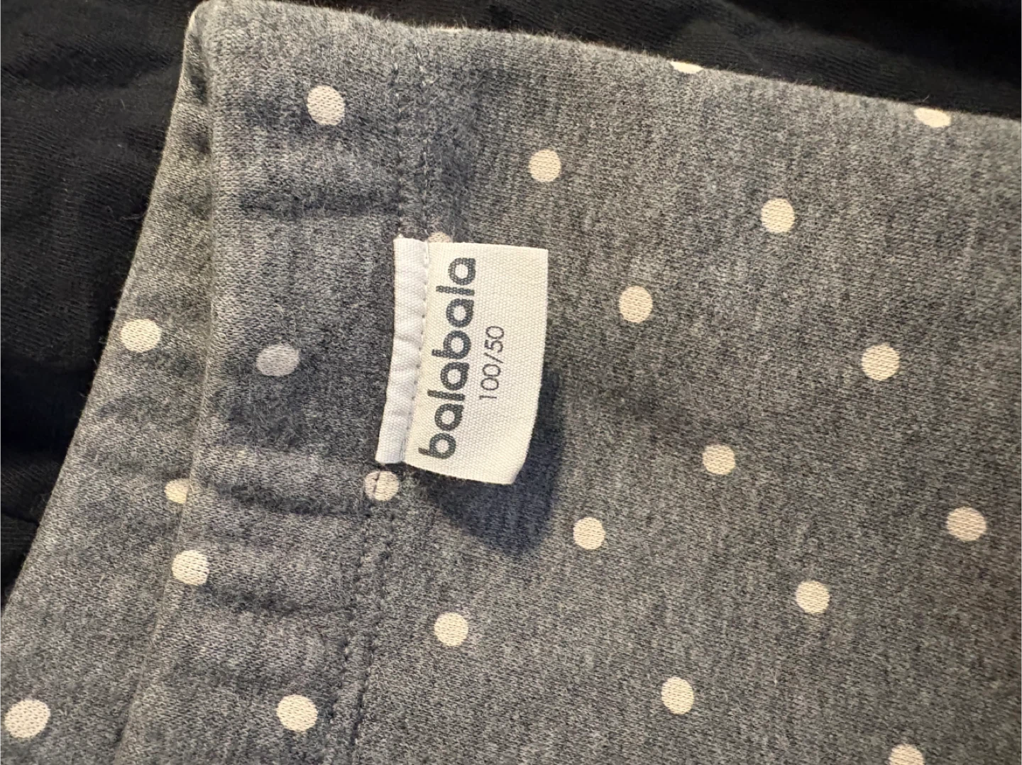 ✨ Bundle of Cozy Winter Clothes for Toddlers – Size 100✨ - photo 2