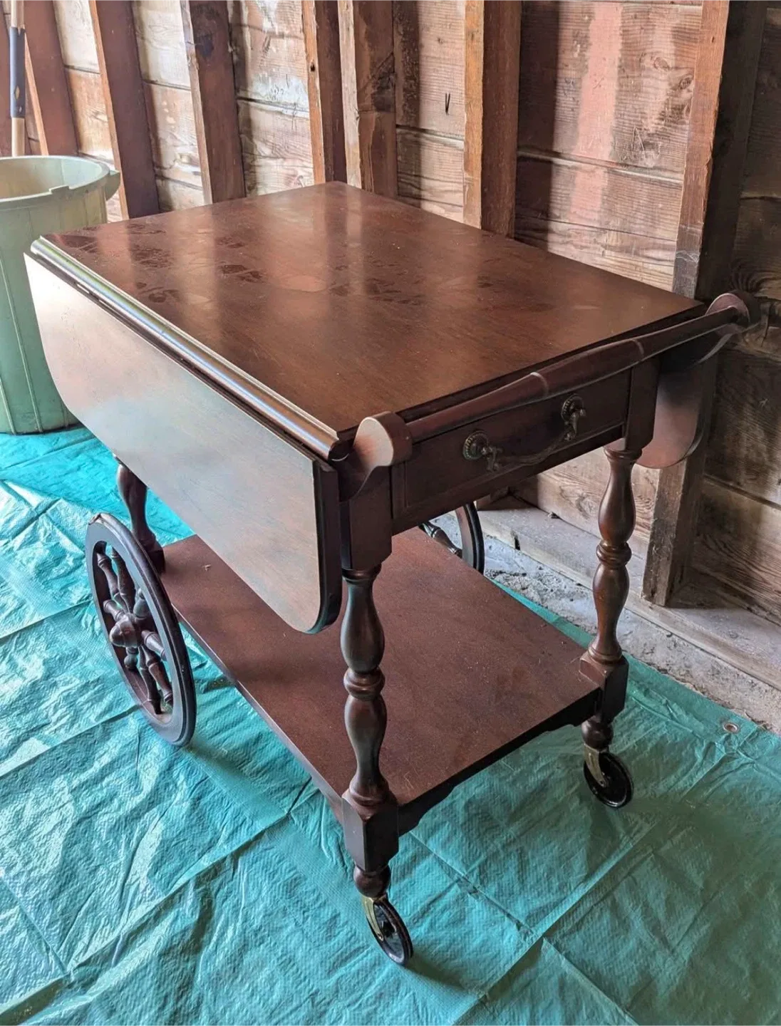 Knechtel Quality Furniture Antique Tea Cart