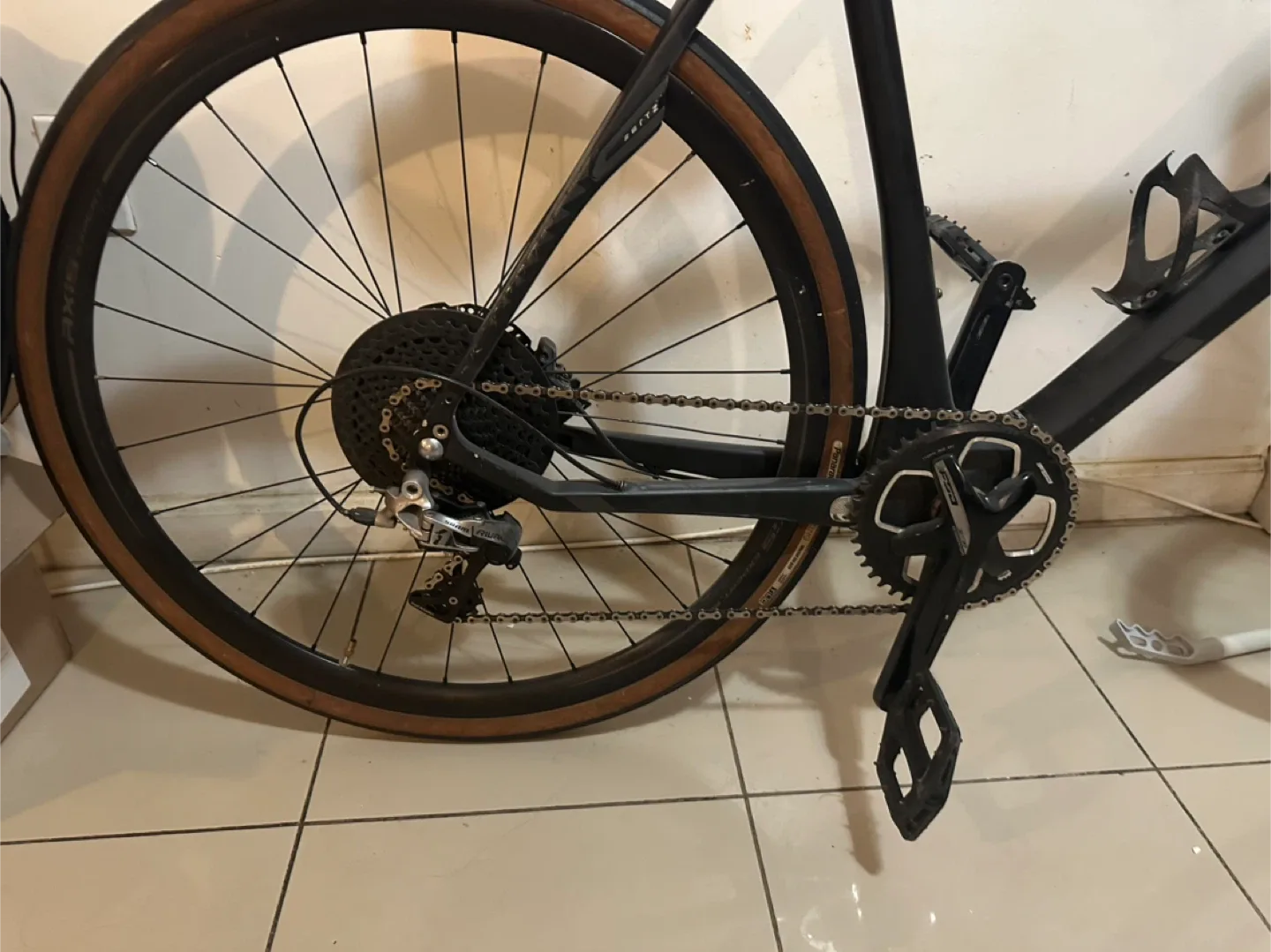 Carbon fiber bicycle, matte black, good price image indicator(7)