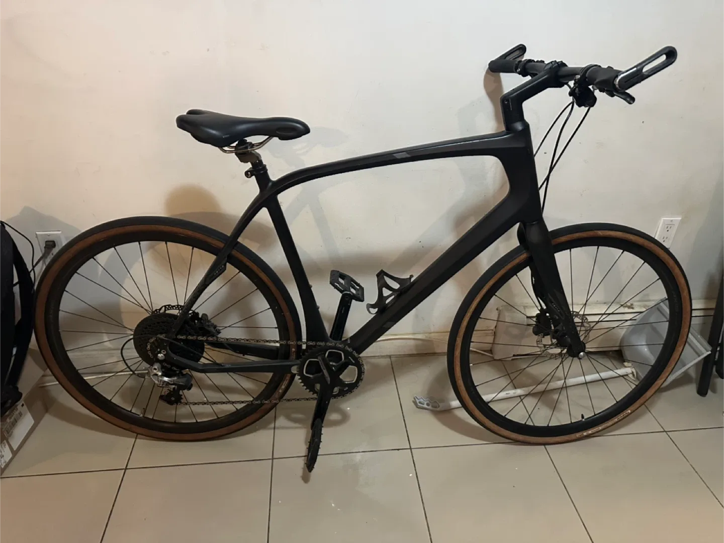 Carbon fiber bicycle, matte black, good price image indicator(8)