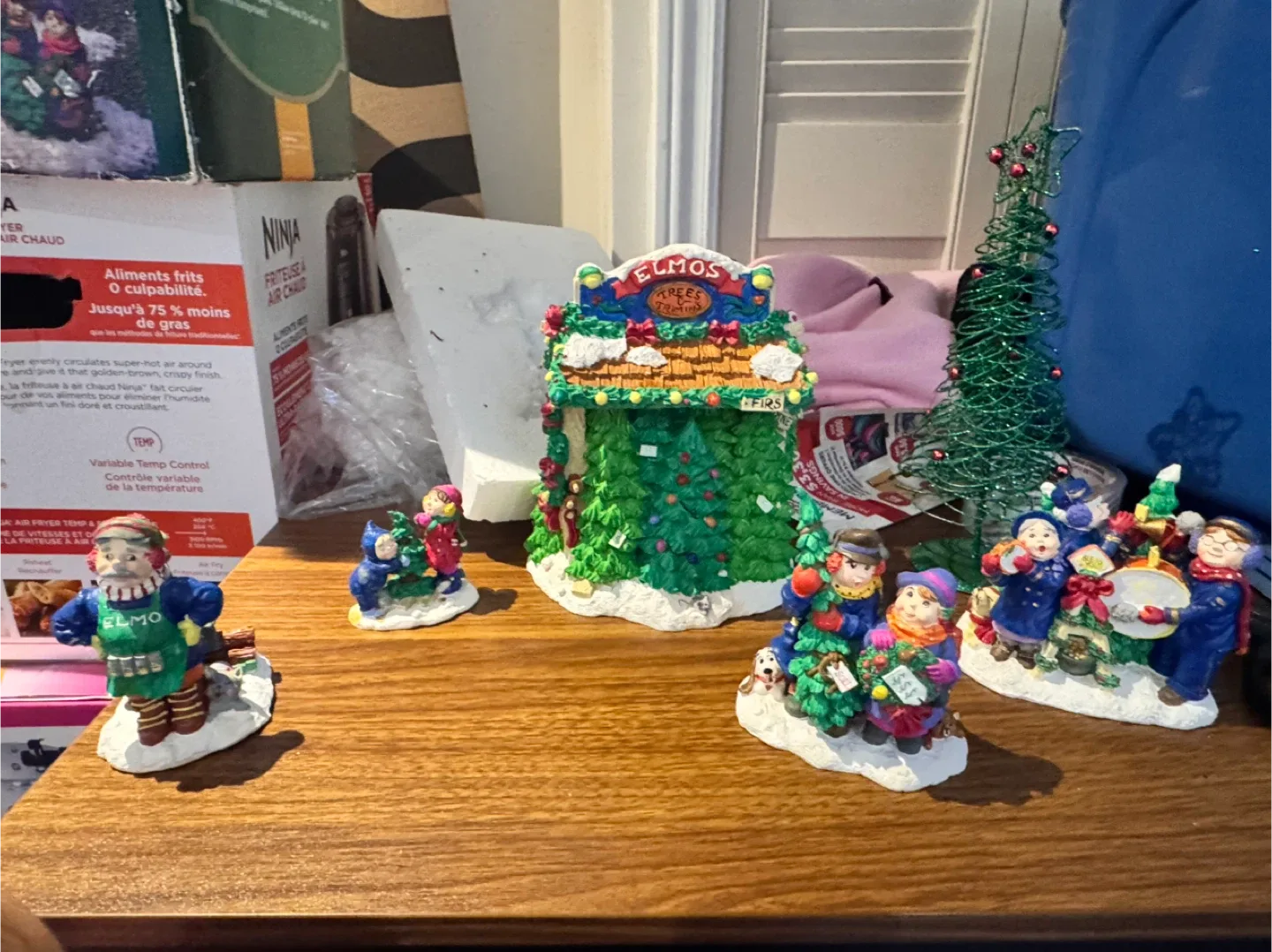 5 piece set Christmas village