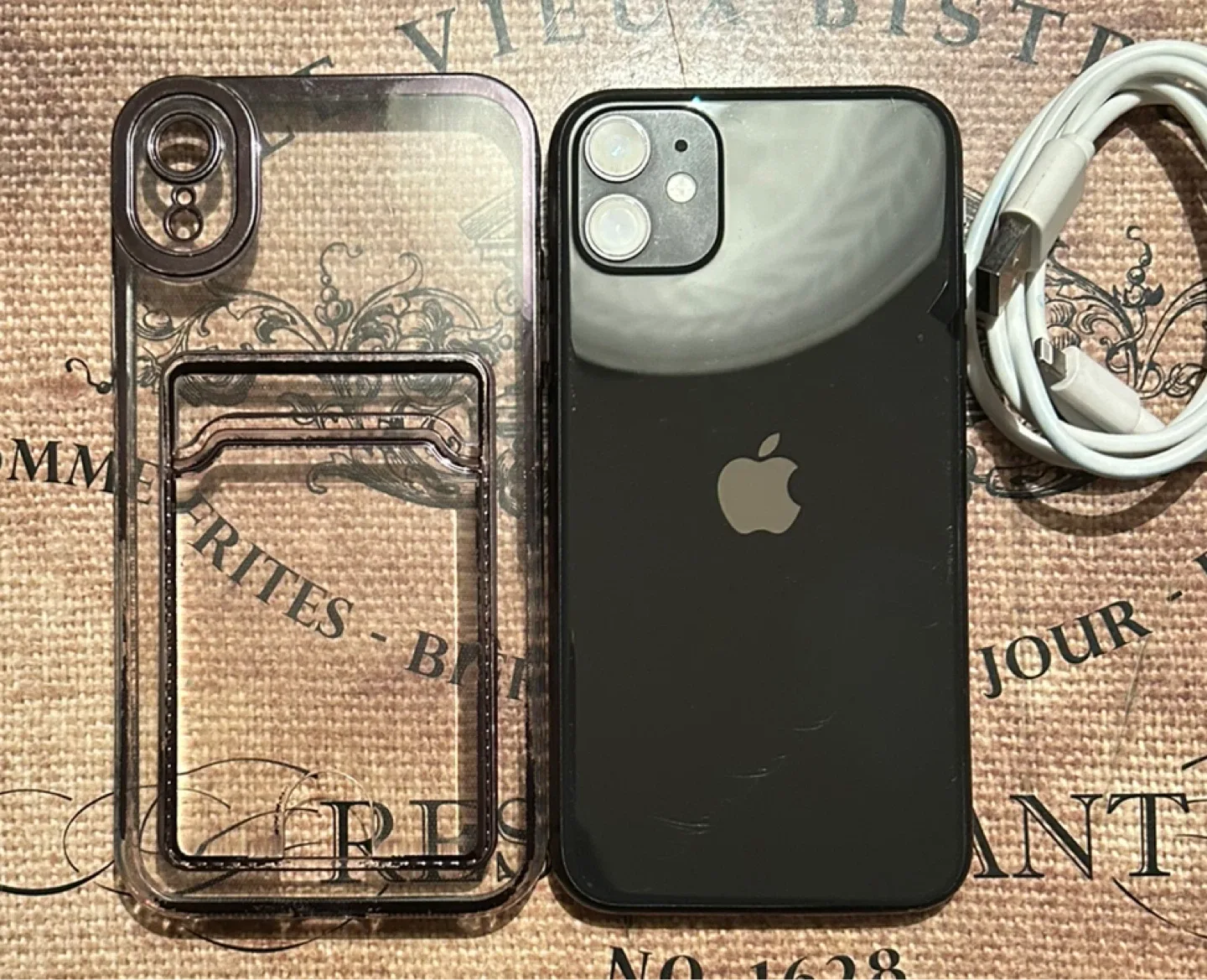 (83%)iPhone 11 64GB-Good Condition+Accessories.