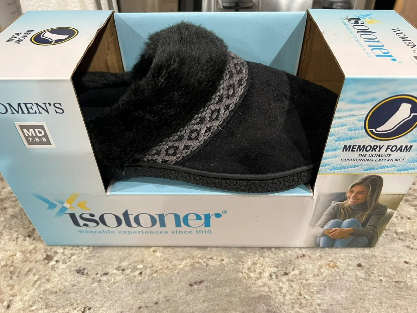 Isotoner Women's Memory Foam Slippers - Size M (7.5-8)