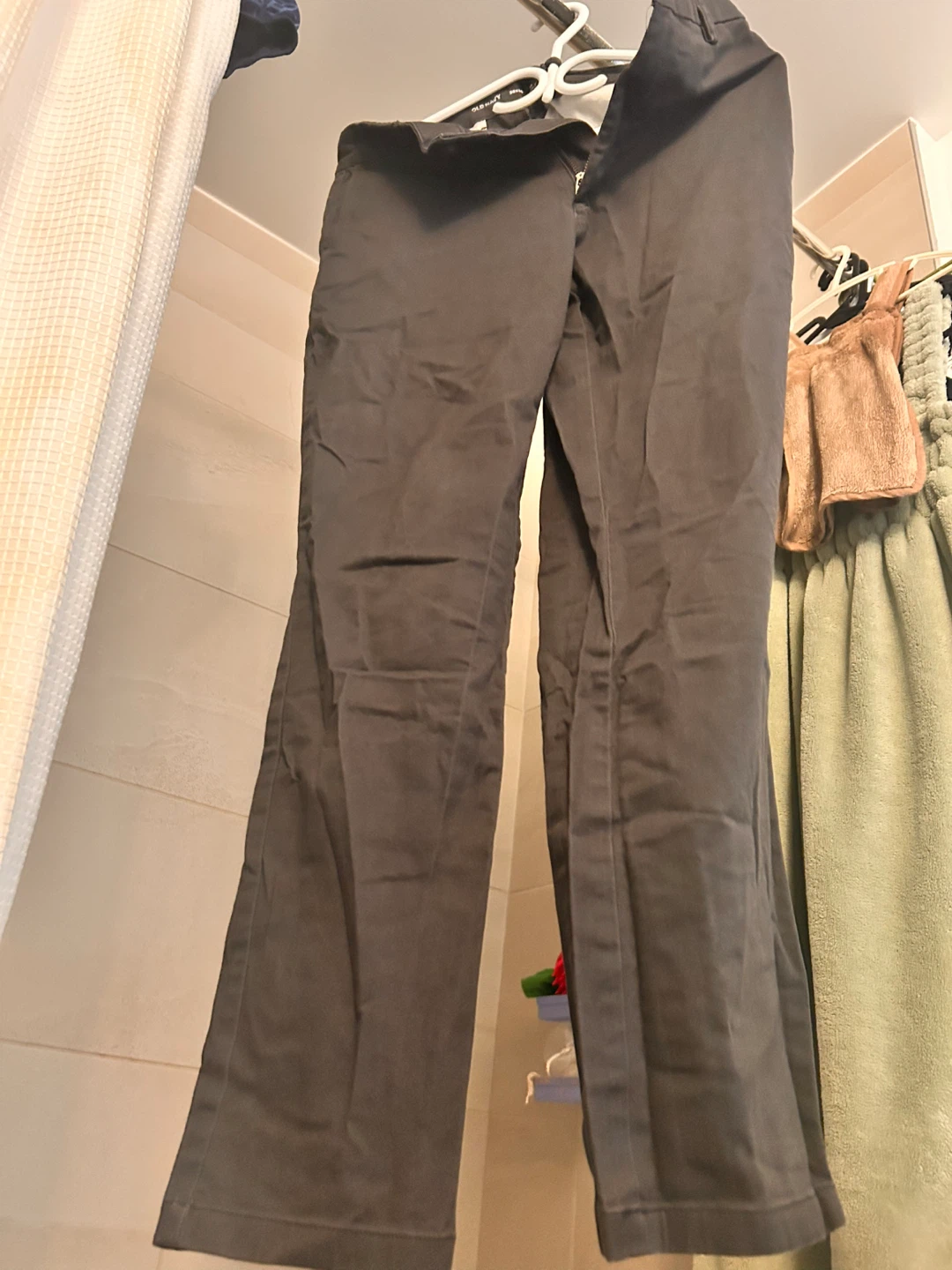 Old Navy Khaki Pants - Men's