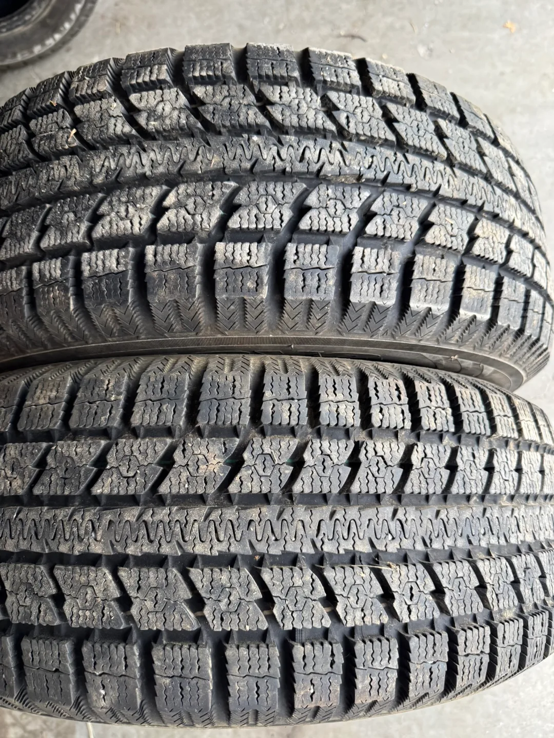 TWO WINTER TIRES 215/60R15 94T Winter Tires