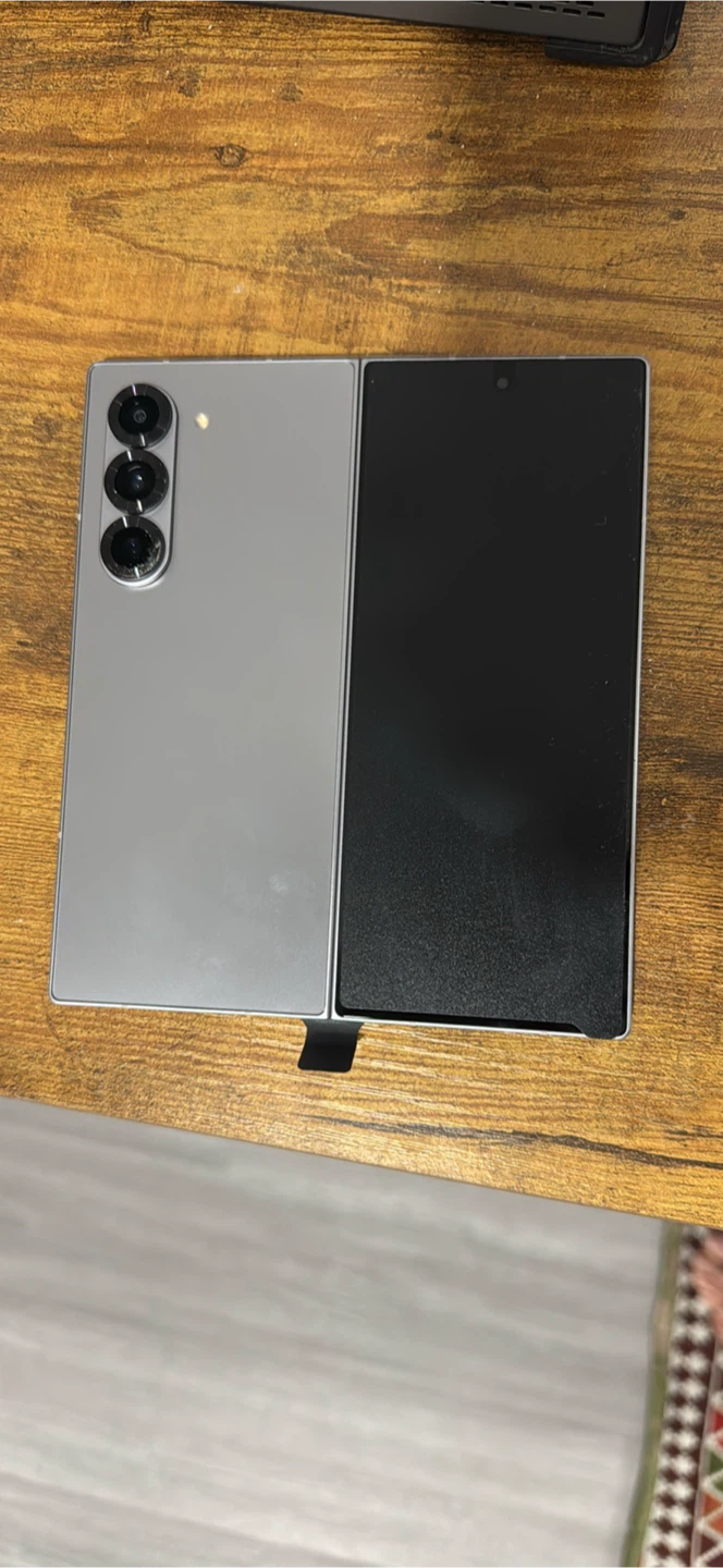 Samsung Galaxy Z Fold 6