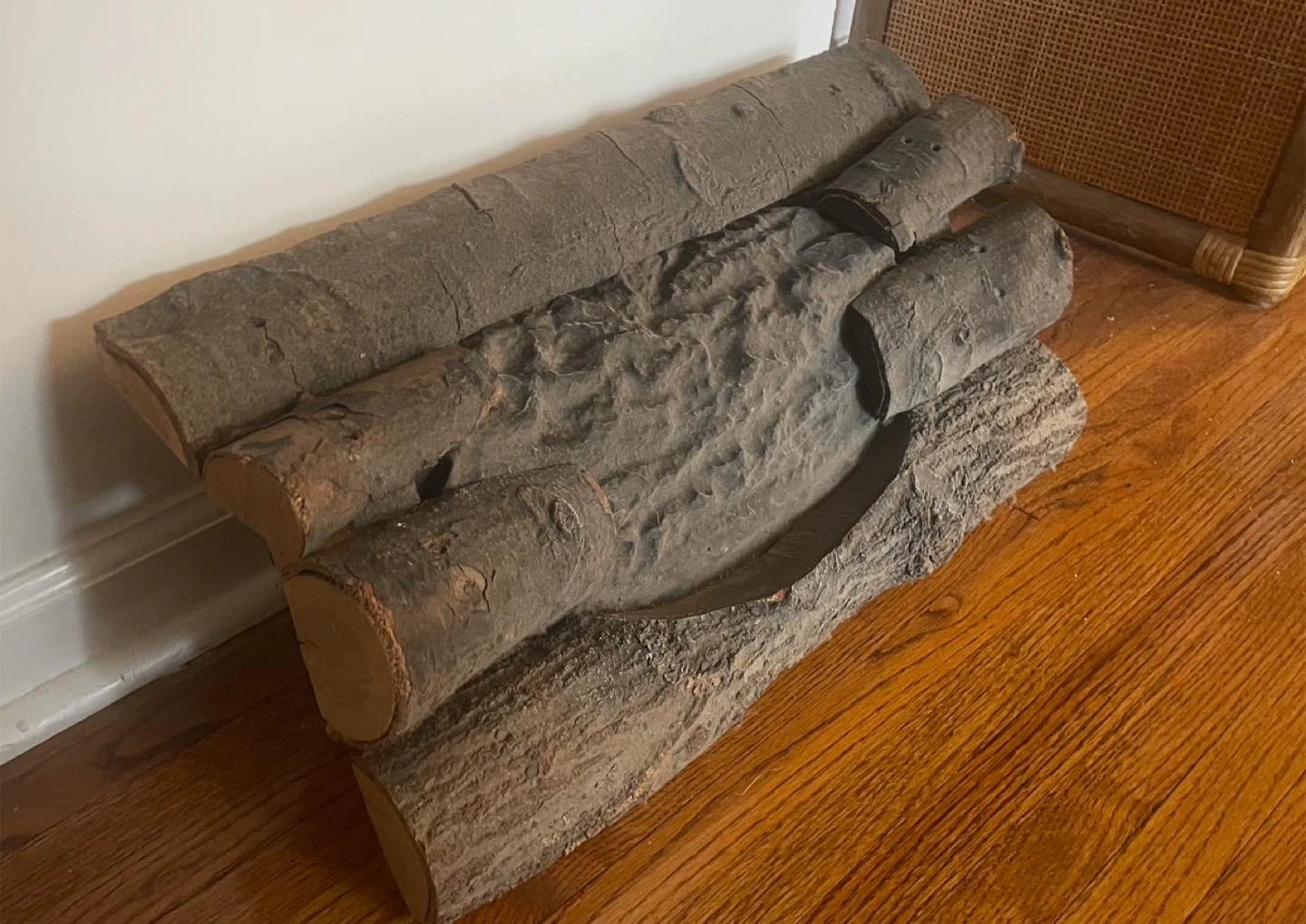 Vintage Faux Electric Light Up Fireplace Logs - photo 5