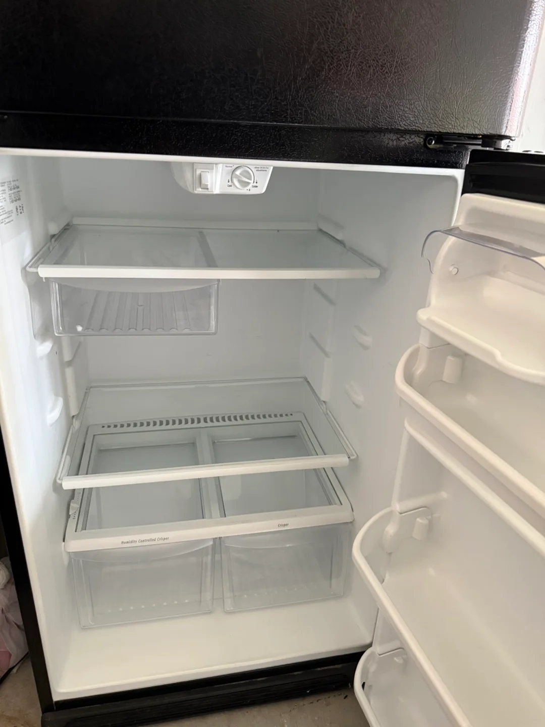 Frigidaire Top Mount Refrigerator ( 18.2 cu ft) image indicator(5)