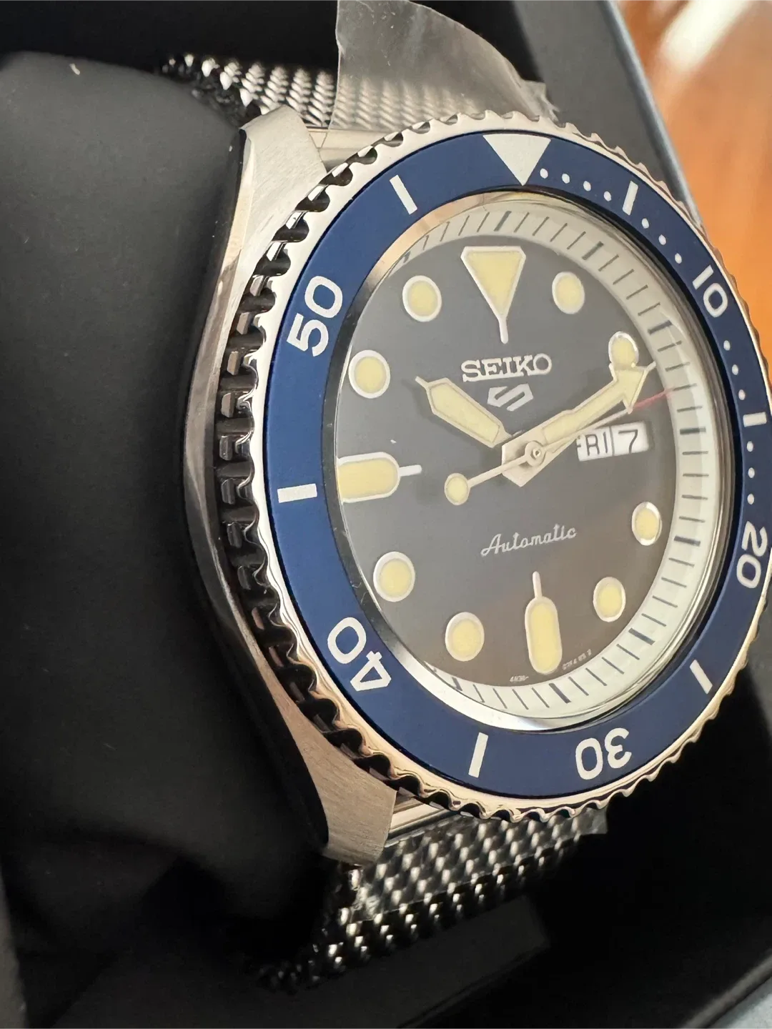 New Seiko 5 SRPD71 42mm Automatic Diver Watch Blue 4R36-07G0 image indicator(3)