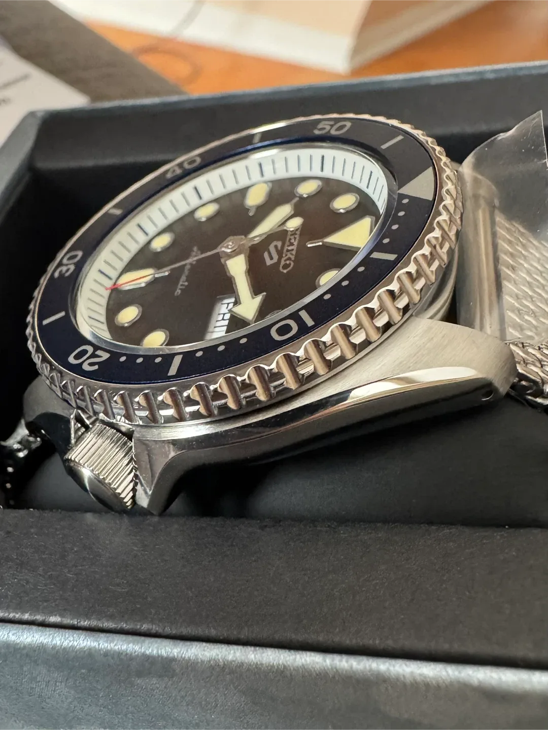 New Seiko 5 SRPD71 42mm Automatic Diver Watch Blue 4R36-07G0 image indicator(4)