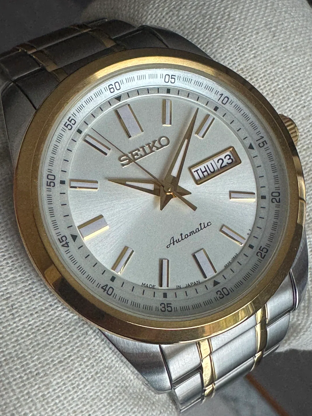 Seiko SARV004 Two Tone Automatic Watch Japan 42mm 4R36-05Z0
