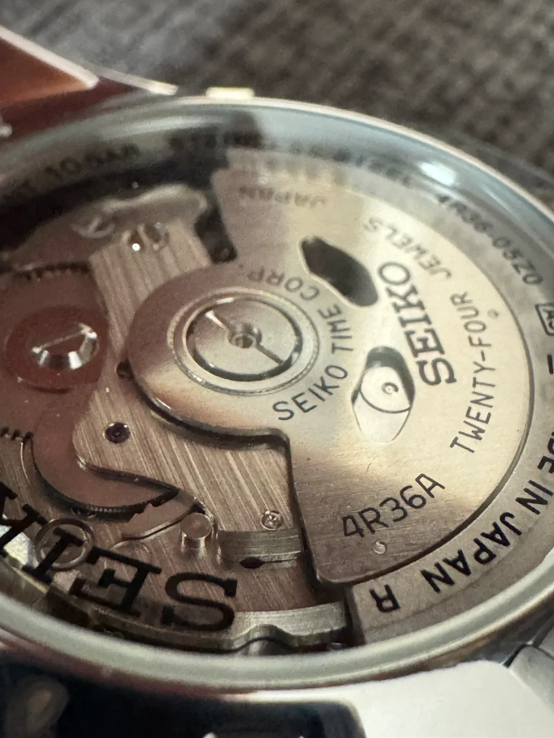 Seiko SARV004 Two Tone Automatic Watch Japan 42mm 4R36-05Z0 image indicator(3)