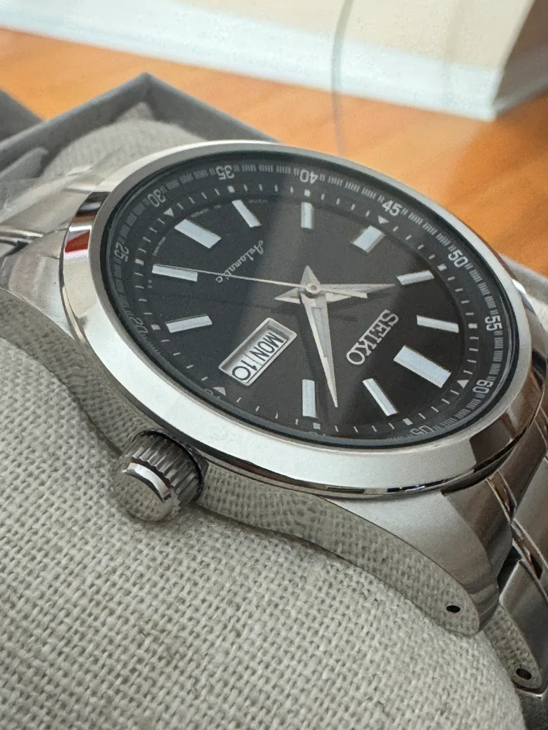 Seiko 43mm Automatic Field Watch SRPC85 4R35-02W0 image indicator(5)