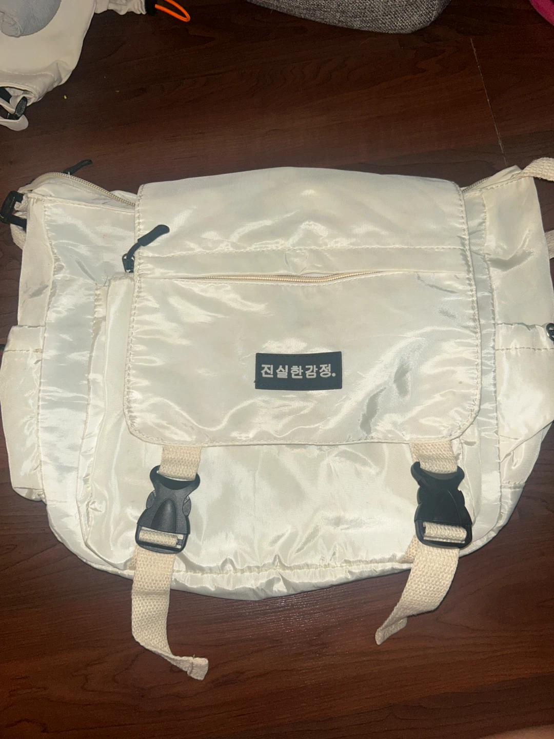 White Shoulder Bag