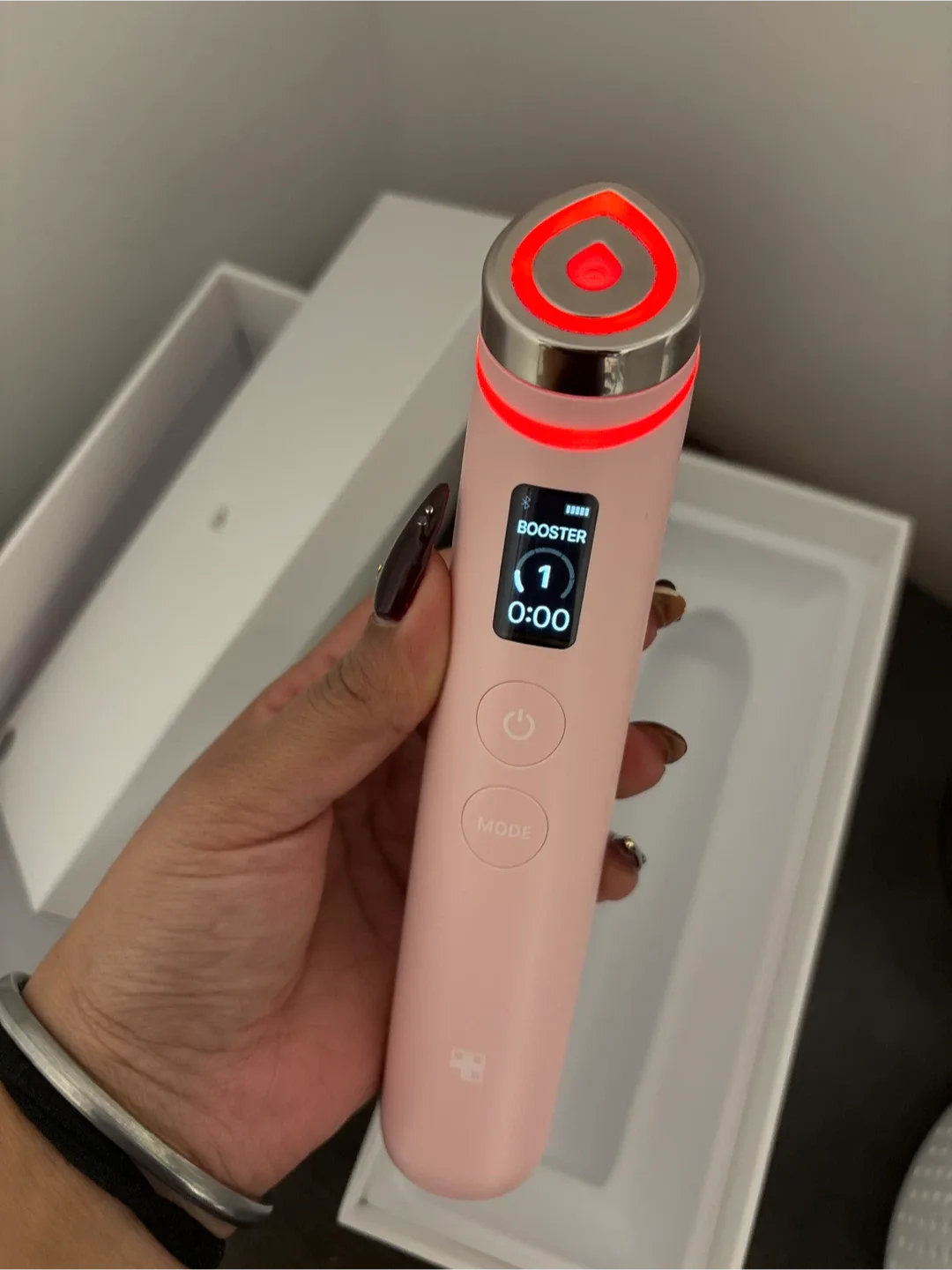 Medicube Age-R Booster Pro - Pink image indicator(3)