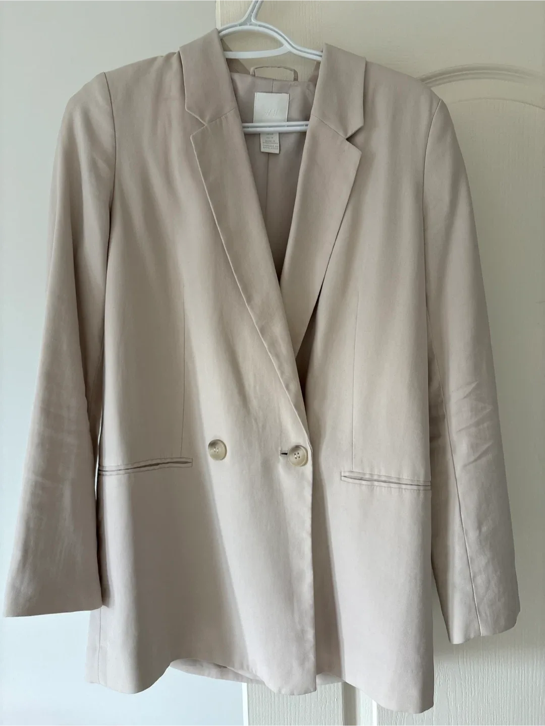 H&M Beige Blazer - XS image indicator(4)