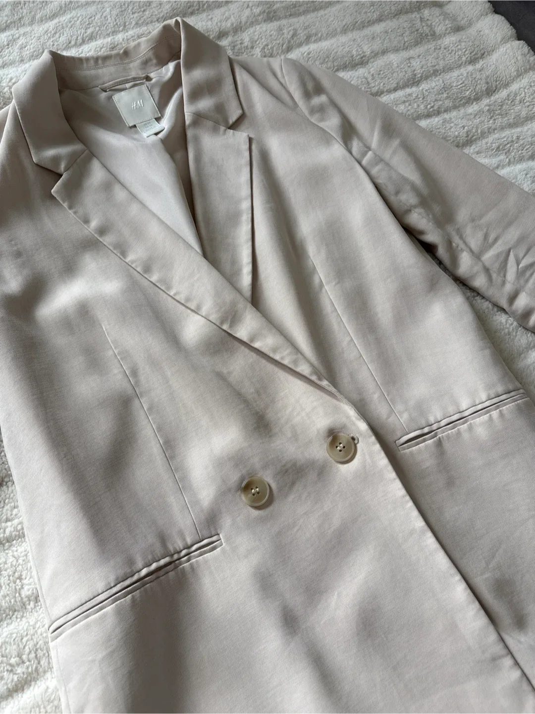 H&M Beige Blazer - XS image indicator(3)