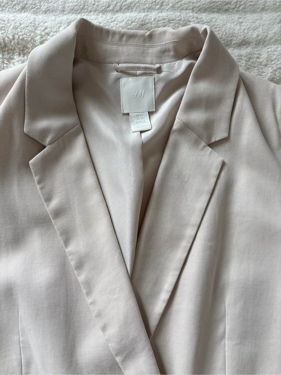 H&M Beige Blazer - XS image indicator(2)