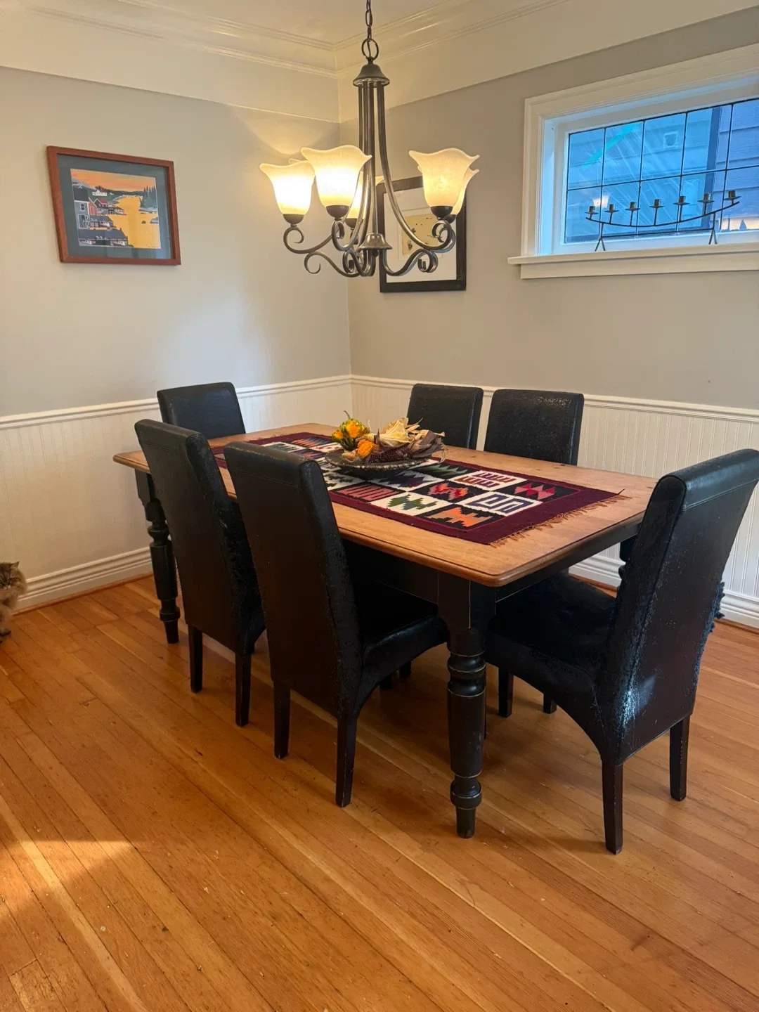 Wooden Dining Table with Black Legs image indicator(2)