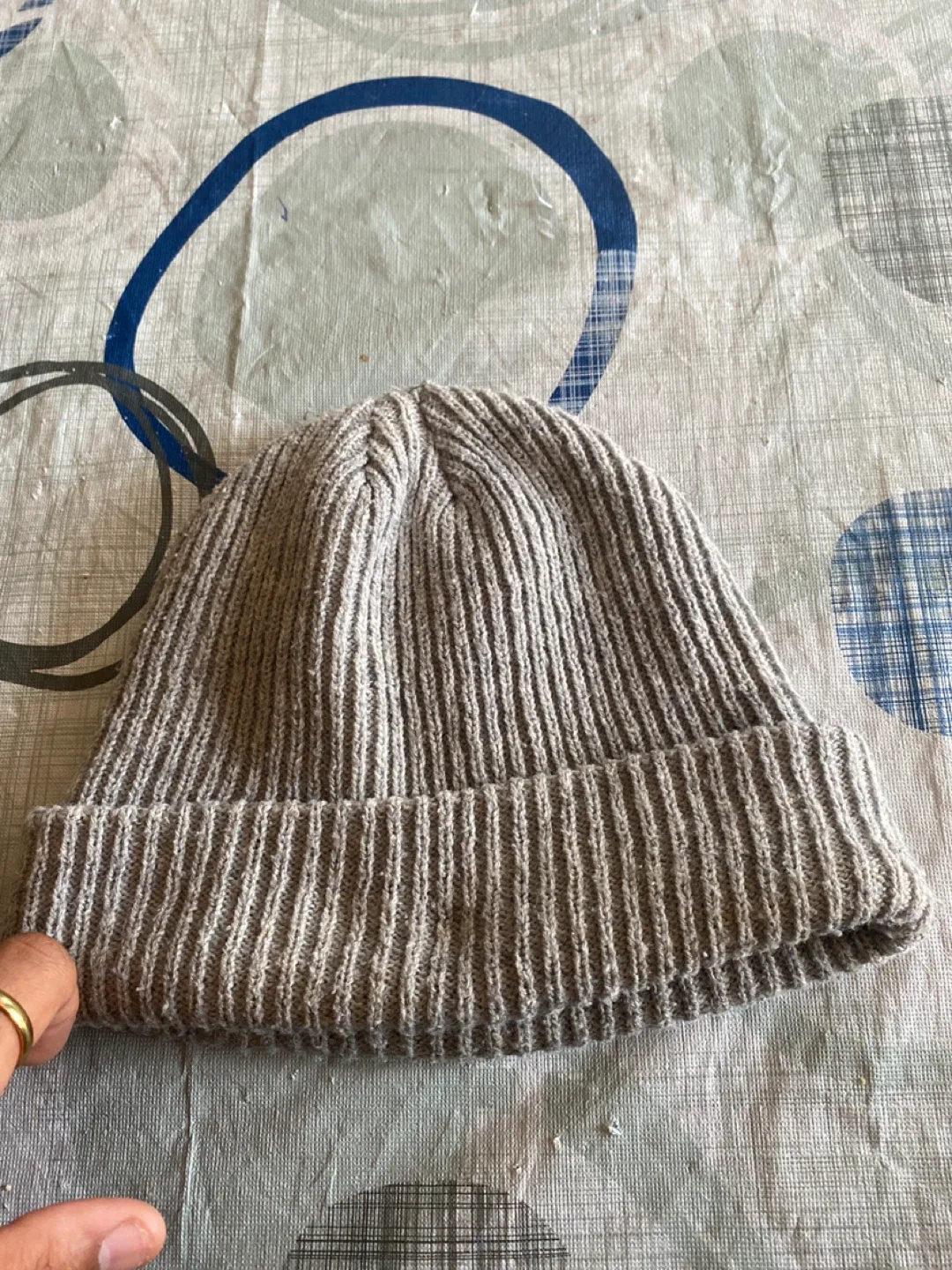 Moncler Grey Beanie (100% authentic) image indicator(2)