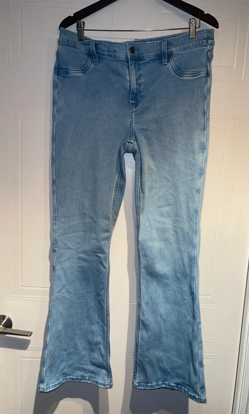 Aerie Light Blue Pull On Stretch Waist Flare Jeans size 14/16 image indicator(5)