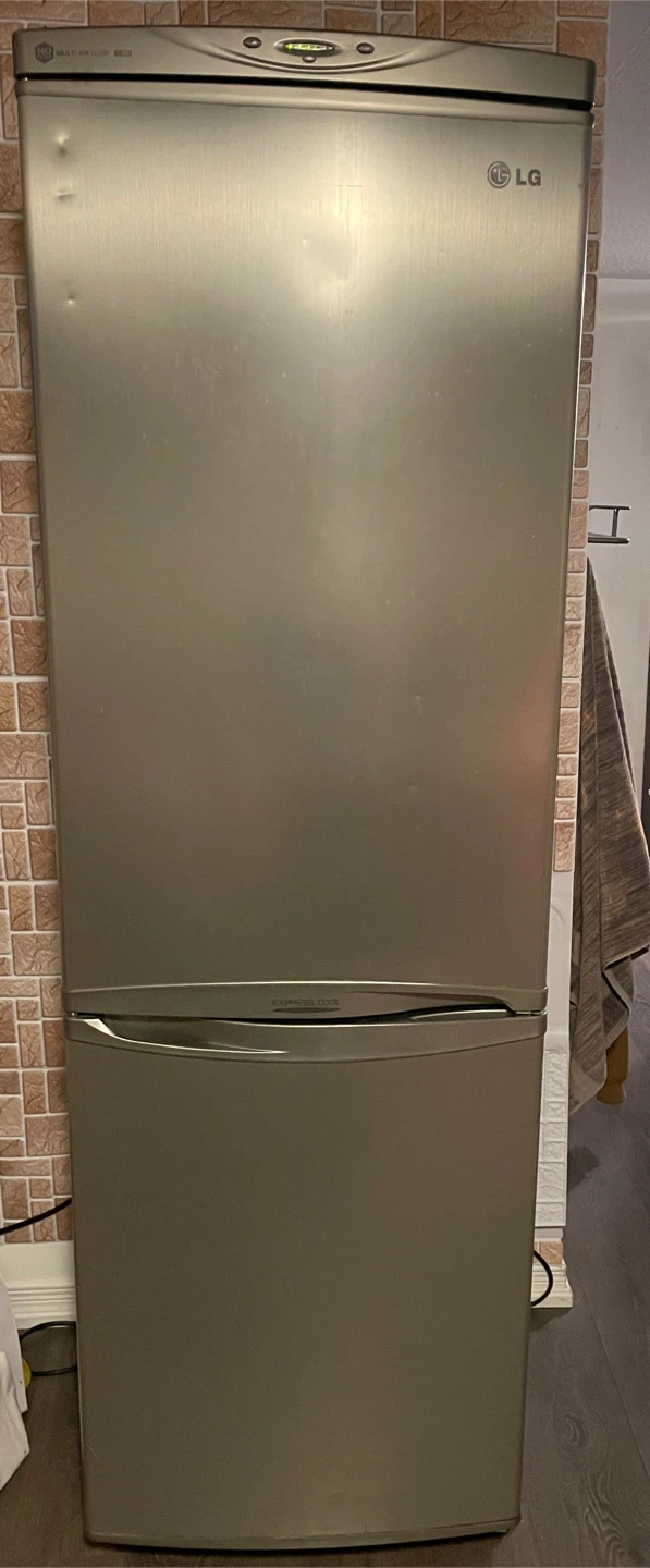 LG Fridge - Great Condition!