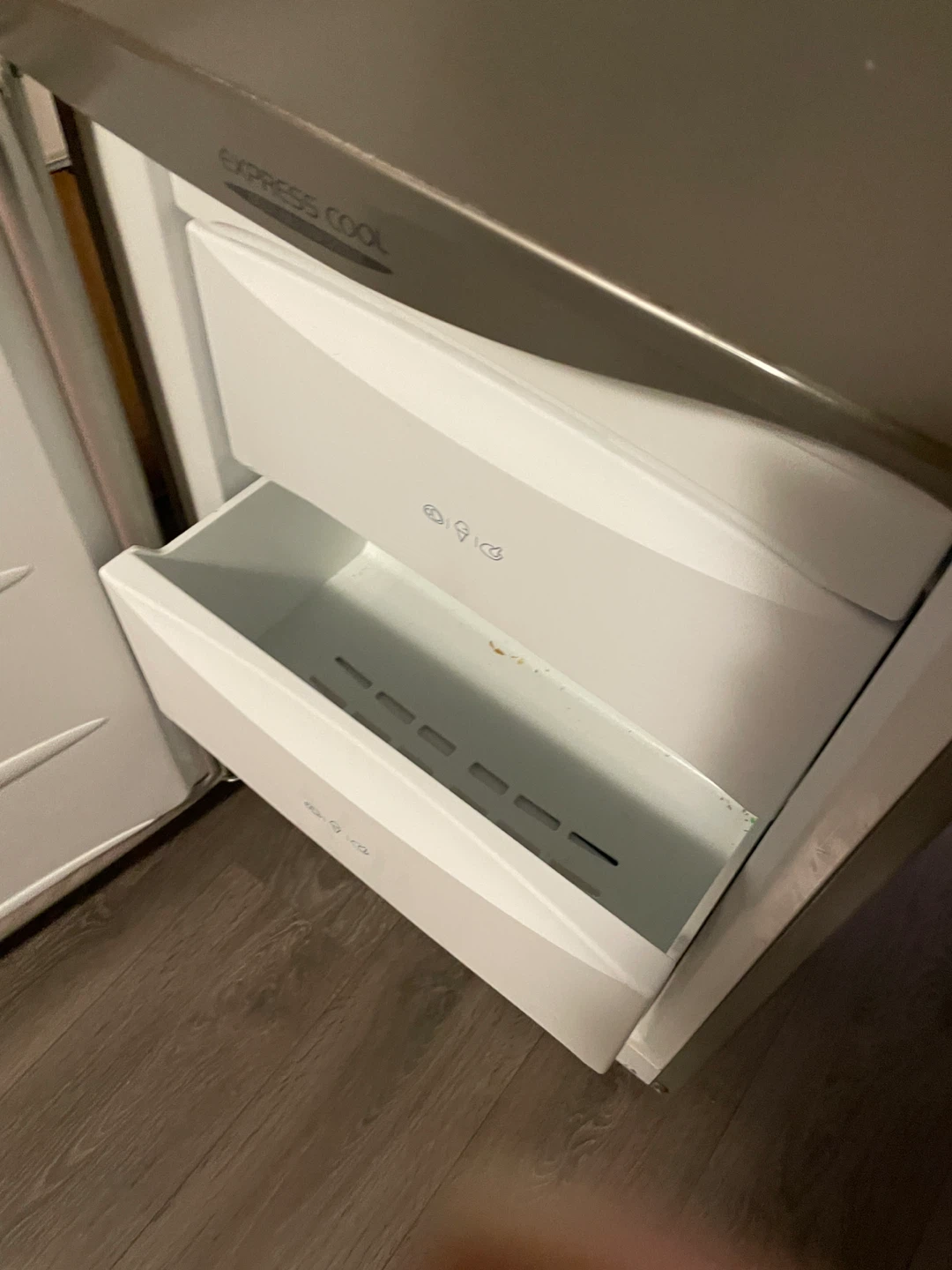LG Fridge - Great Condition! - photo 5