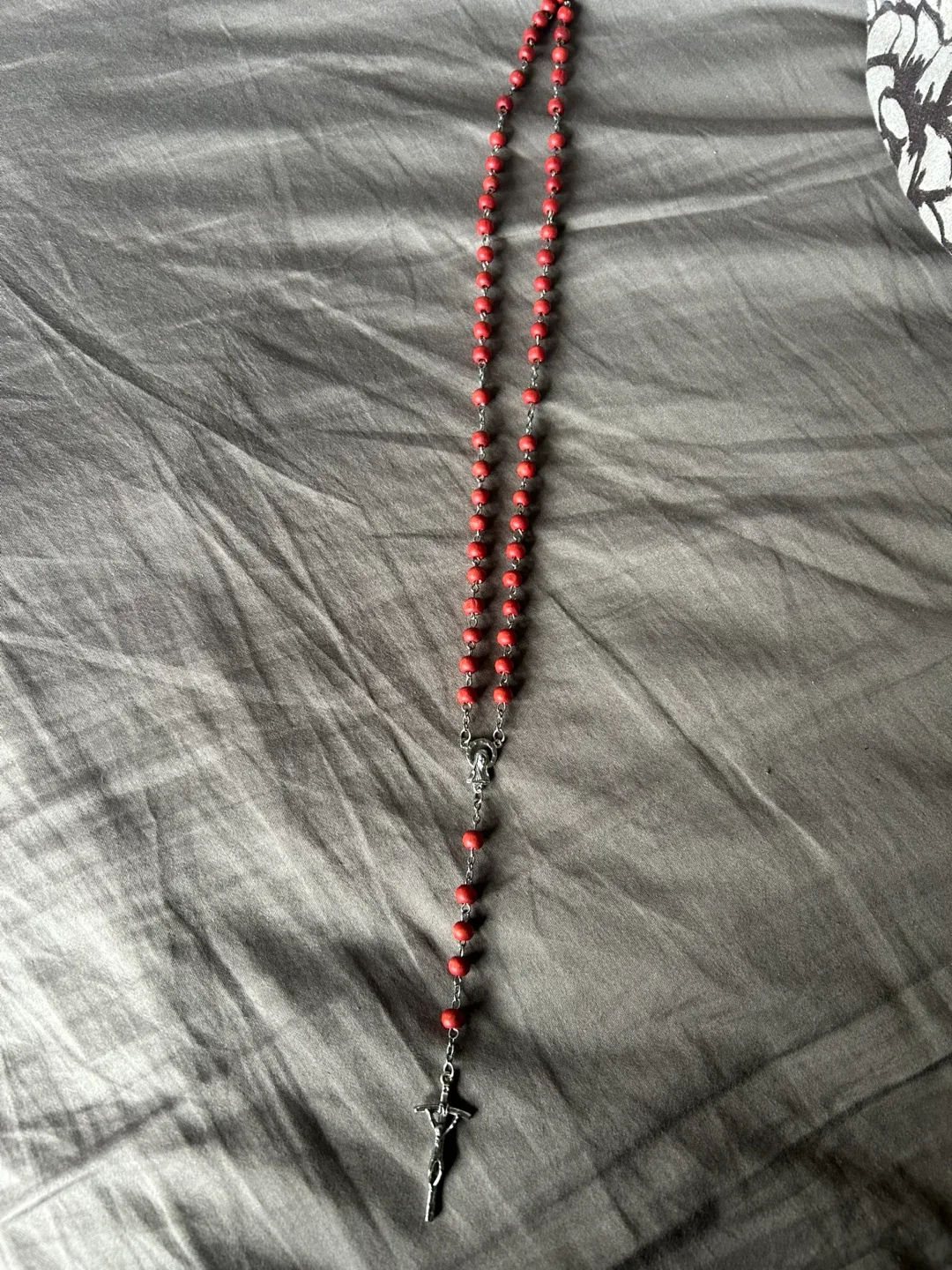 Red Rosary Beads image indicator(2)