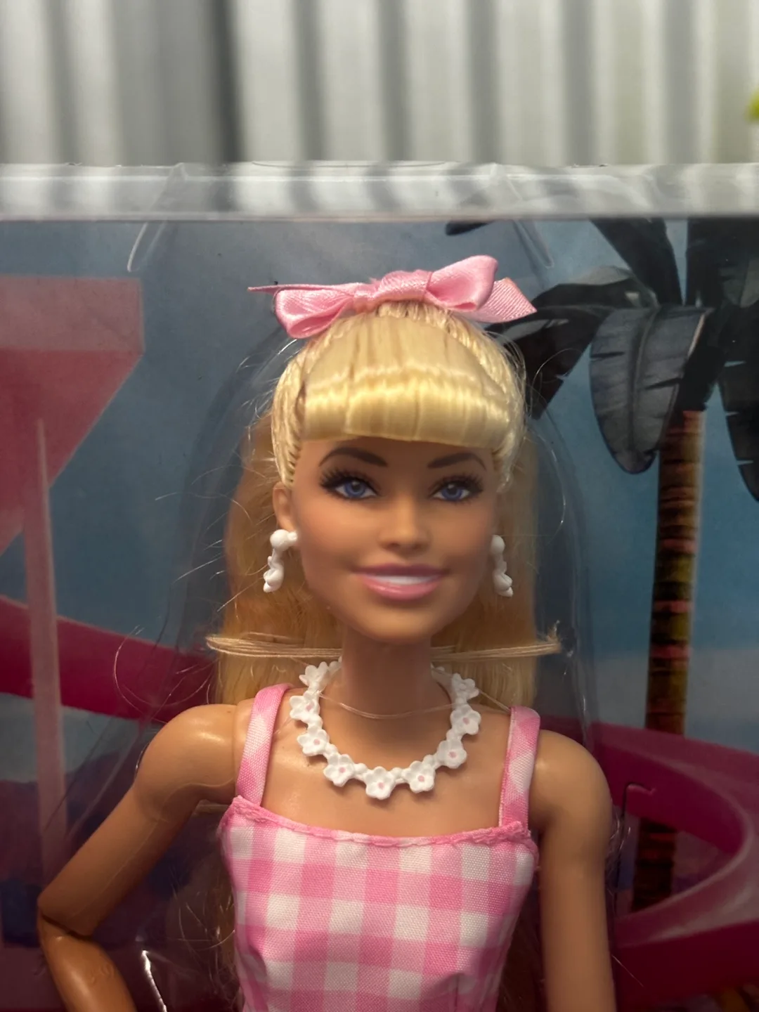 Barbie Movie - Margot Robbie Doll image indicator(2)