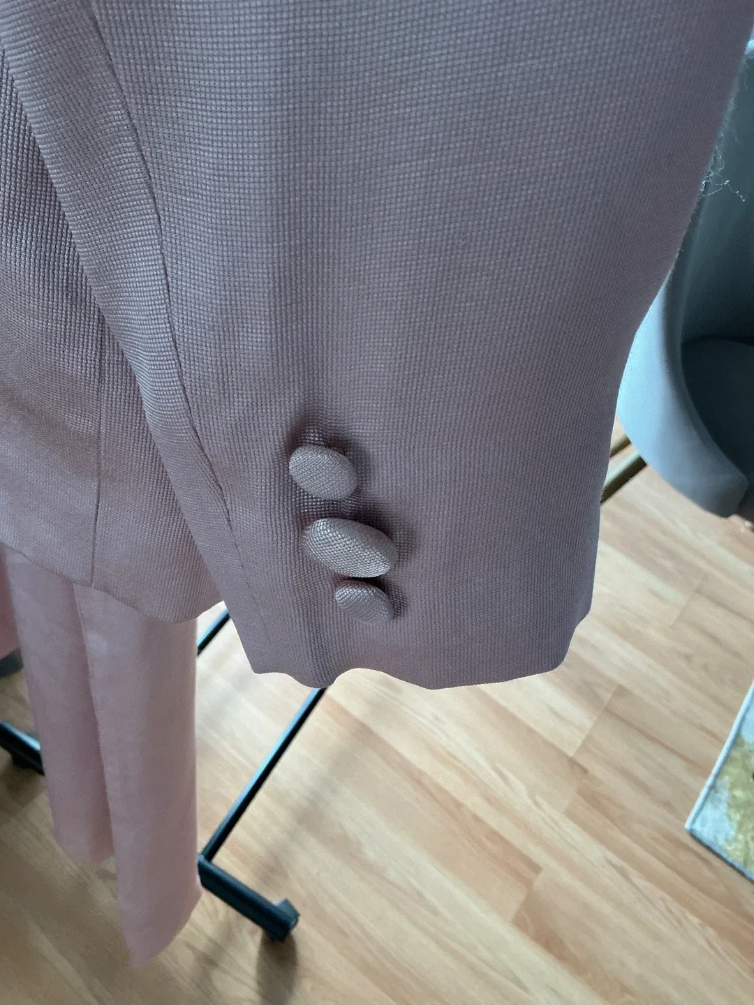 ✨ Caffery Vanhorne Pink Tuxedo Jacket & Flow Pants Set ✨ image indicator(10)