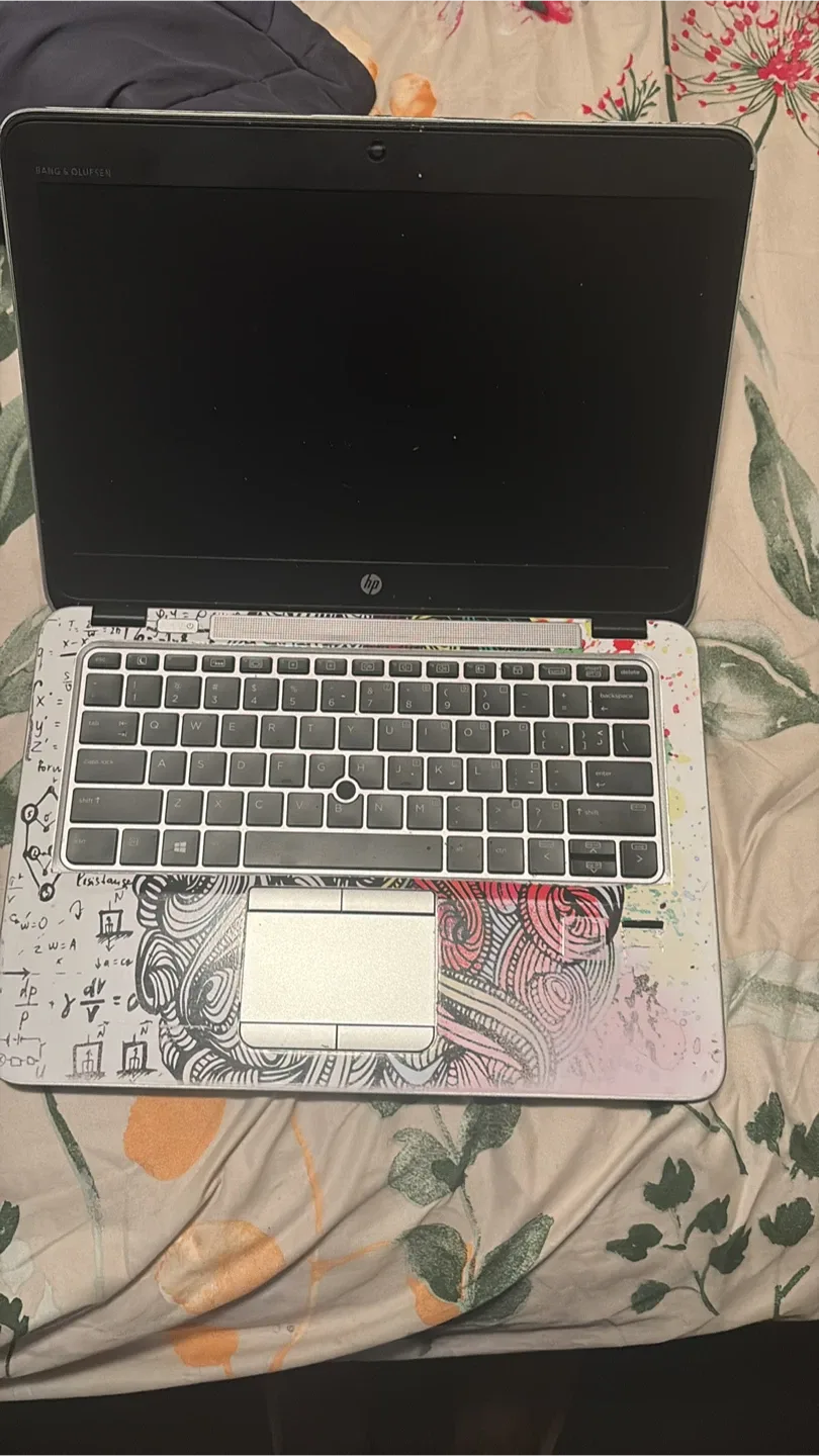 HP Laptop - Intel i7-6600U, 8GB RAM, 500GB HDD image indicator(4)