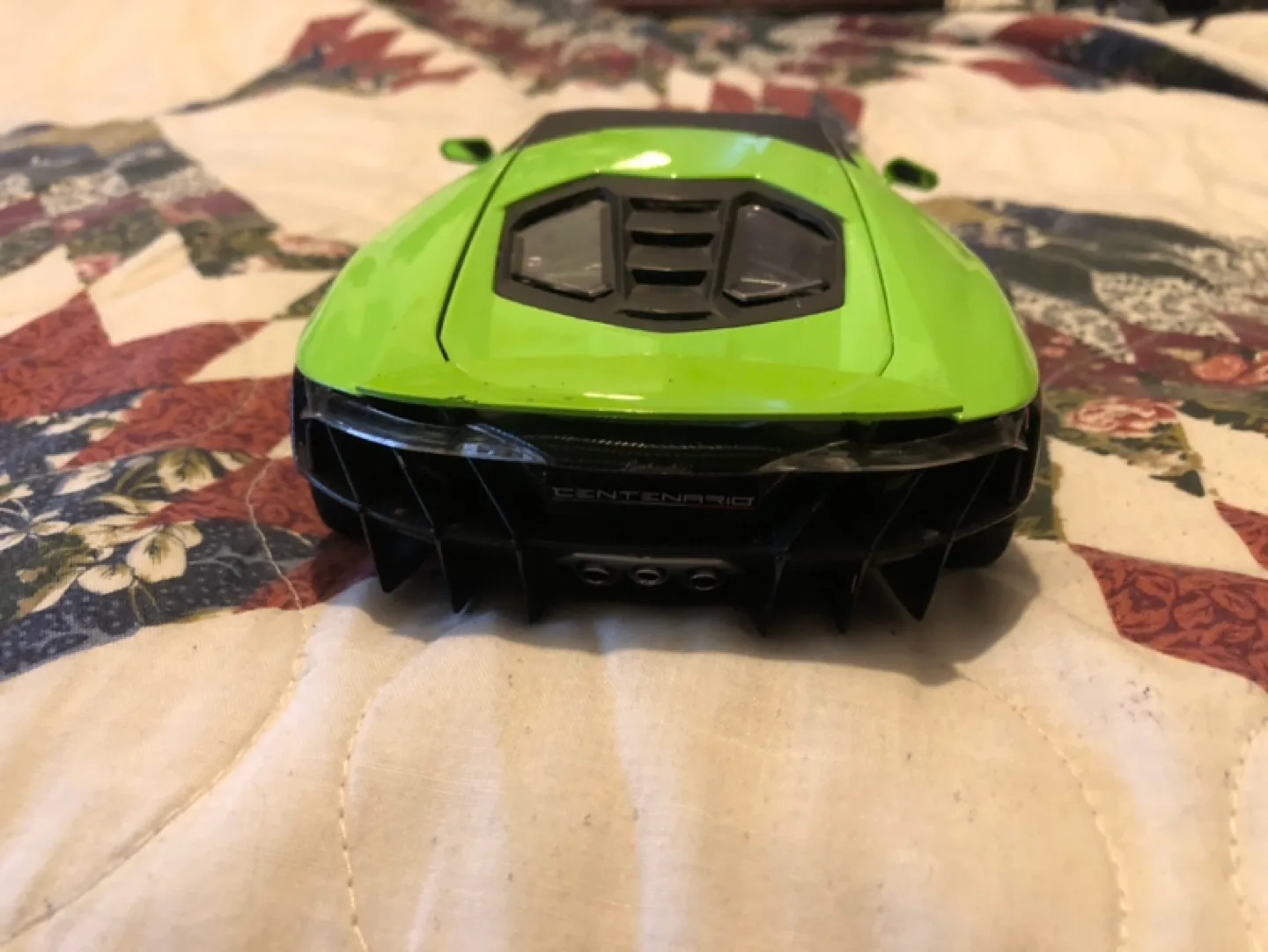 Lamborghini Centenario Green Diecast Model Car image indicator(3)
