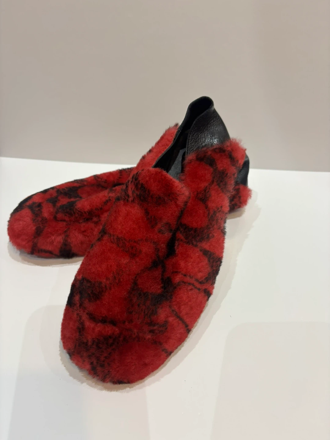 Coach Holly  Shearling Loafers Slipper women’s Size 8.5 - photo 2