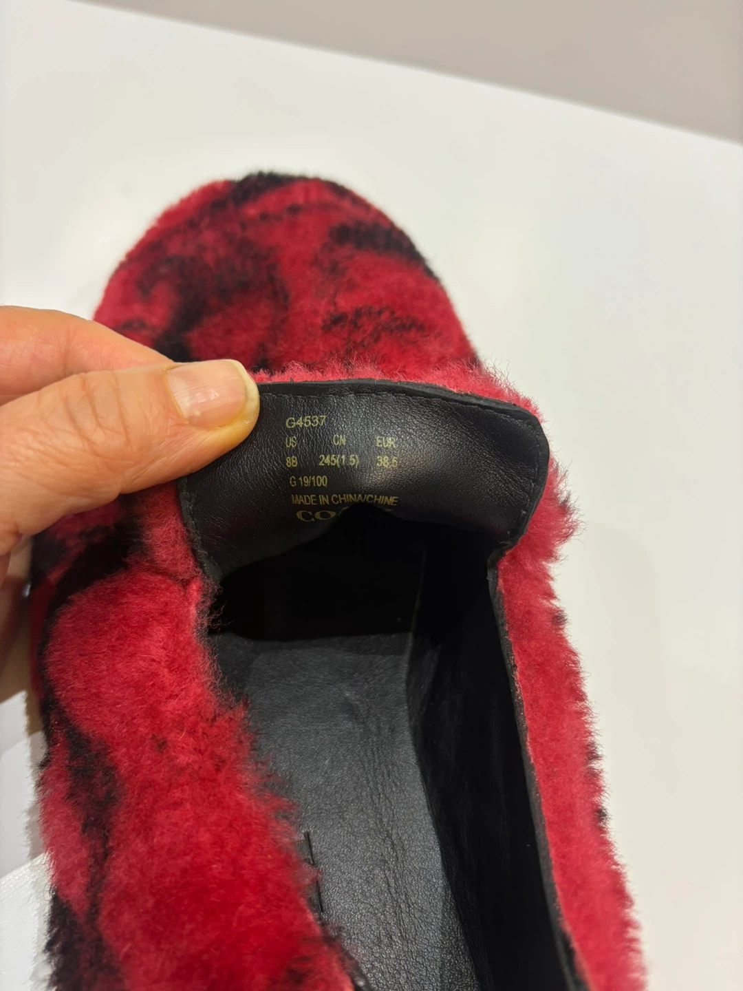 Coach Holly  Shearling Loafers Slipper women’s Size 8.5 - photo 4