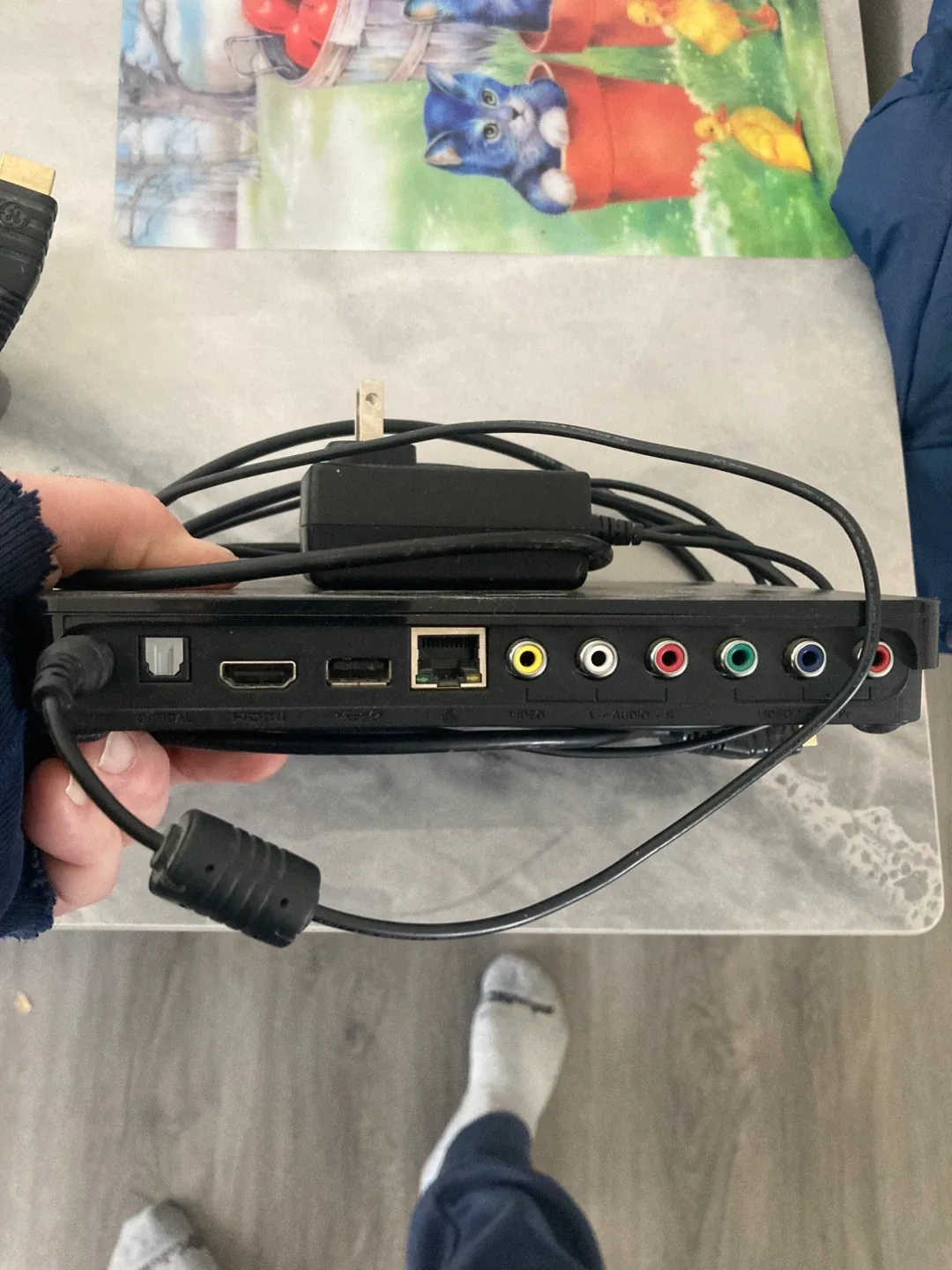 WD TV Media Player with Remote and 1TB storage image indicator(4)