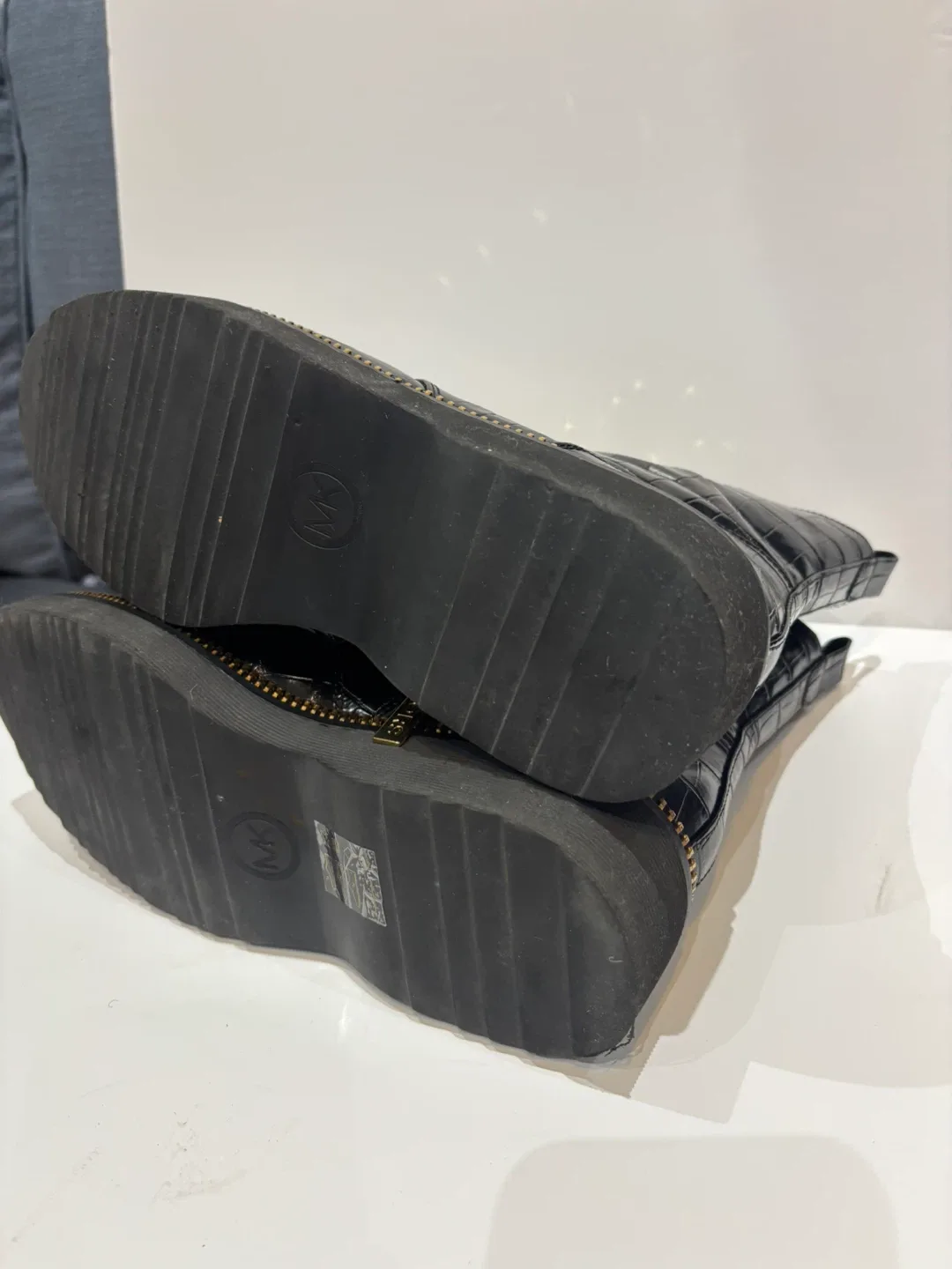 Michael Kors Haskell crocodile Embossed Boots women’s sz 10 image indicator(2)