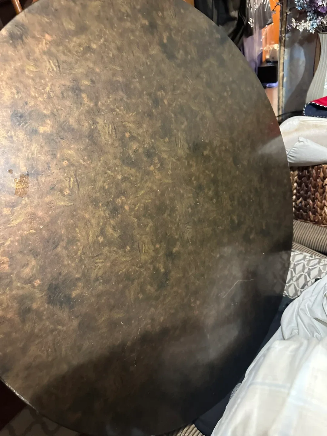 Round Brown Table image indicator(4)