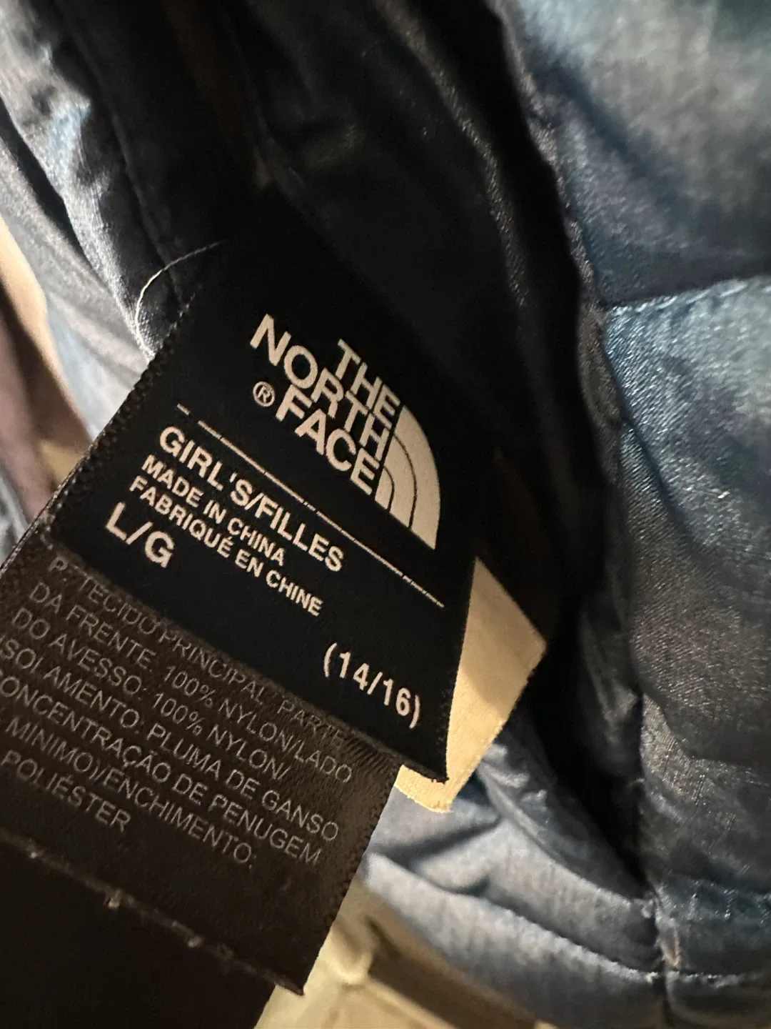 The North Face Girl's Reversible Puffer Jacket - Size L image indicator(3)