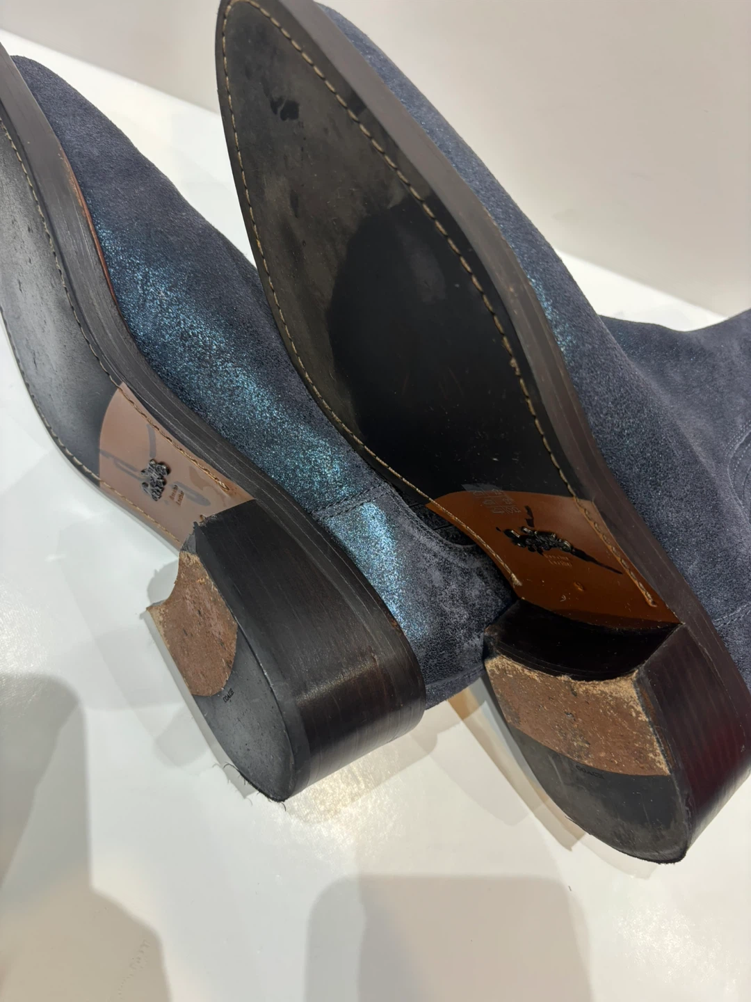 Coach Bowery Chelsea boots in a dark blue suede women size 9 - photo 4
