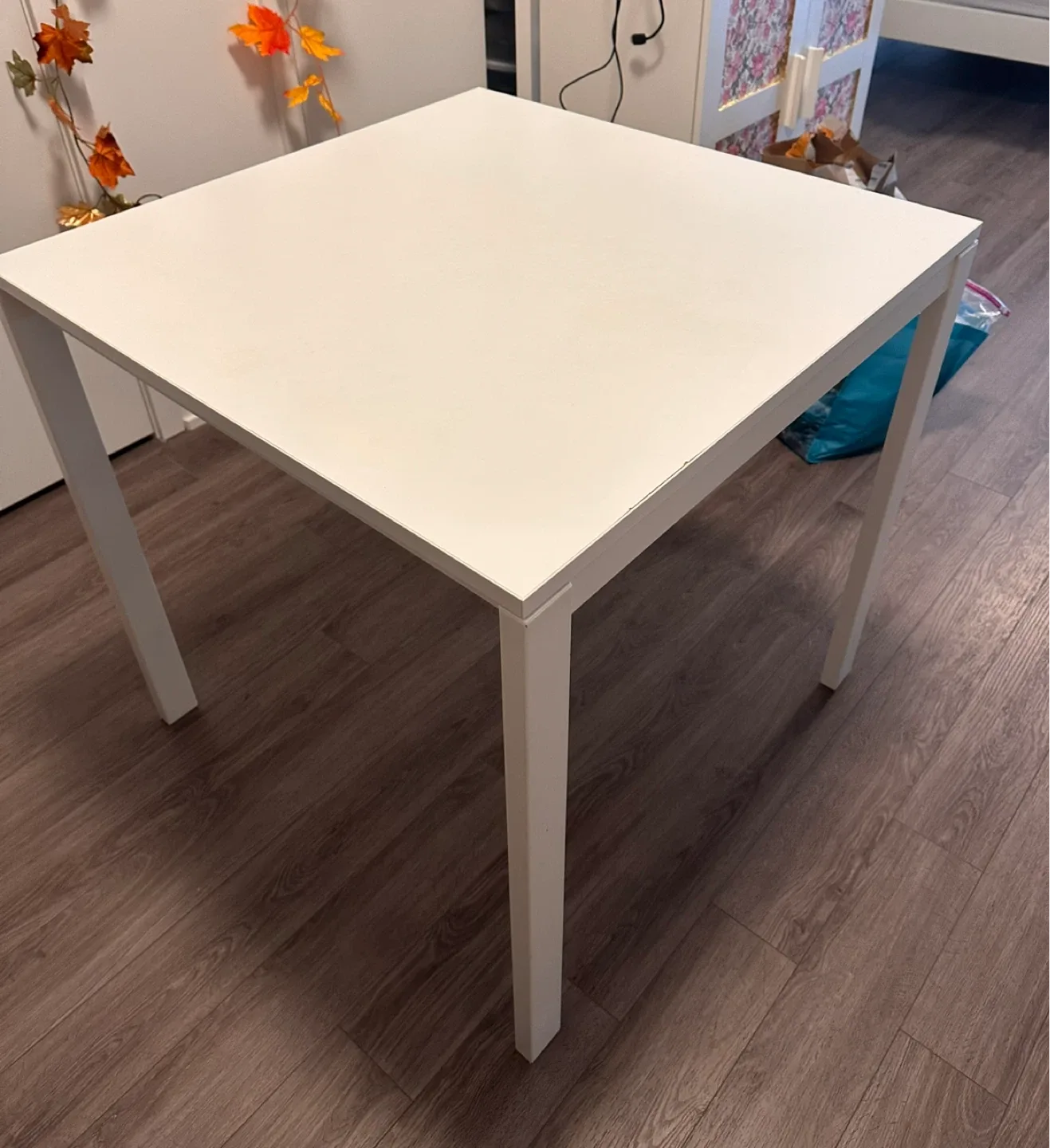 White ikea dining Square Table image indicator(5)