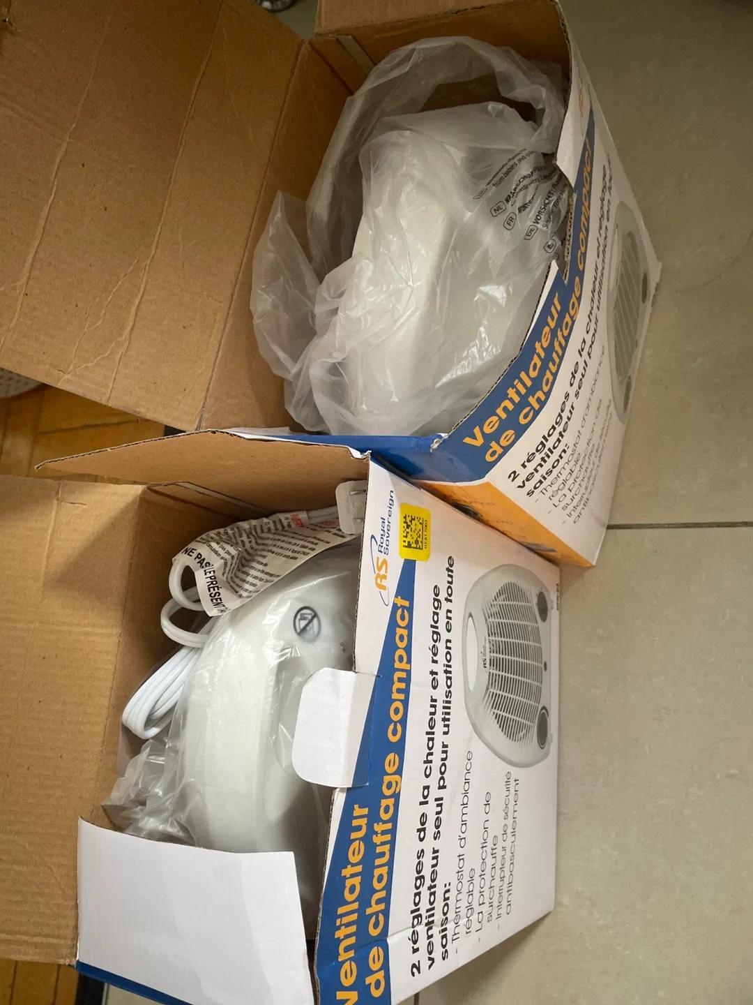 Royal Sovereign Compact Fan Heater - New in Box! image indicator(4)