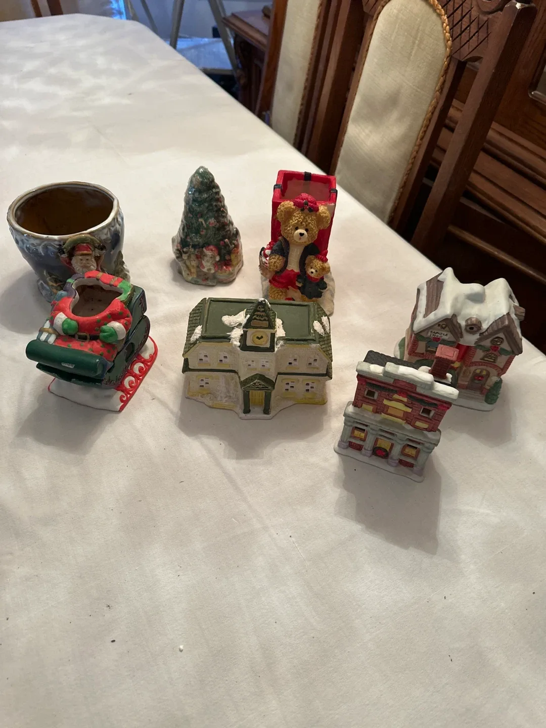 Christmas Village Figurines - Set of 6