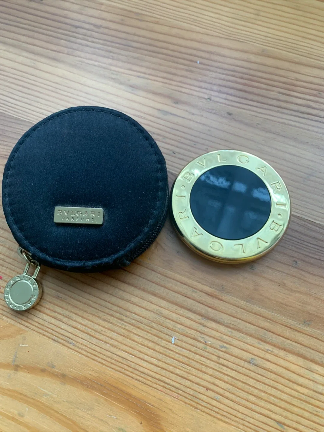 Bvlgari Compact Mirror with Case image indicator(2)