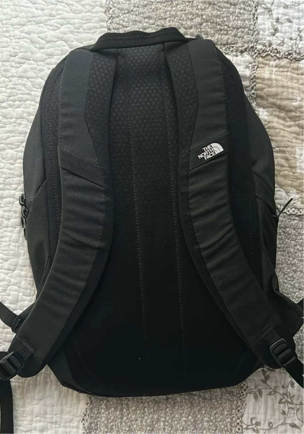 The North Face Black Backpack (Listing till DEC 20) image indicator(2)
