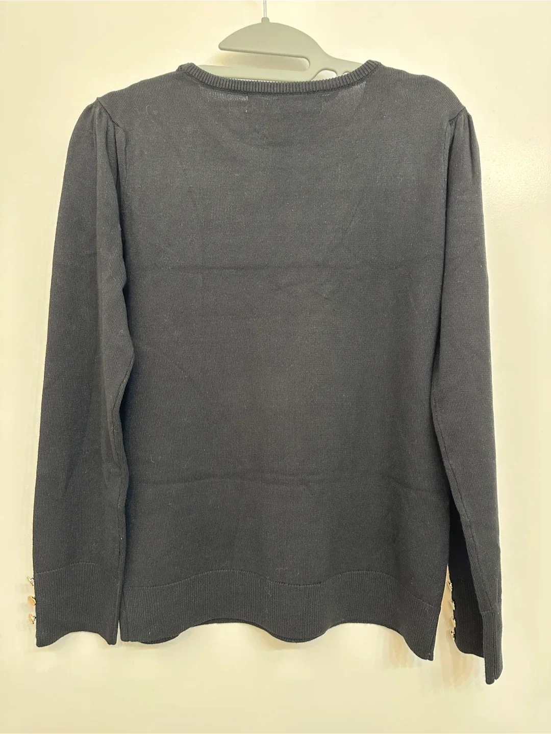 Black Pull-over Sweater image indicator(2)