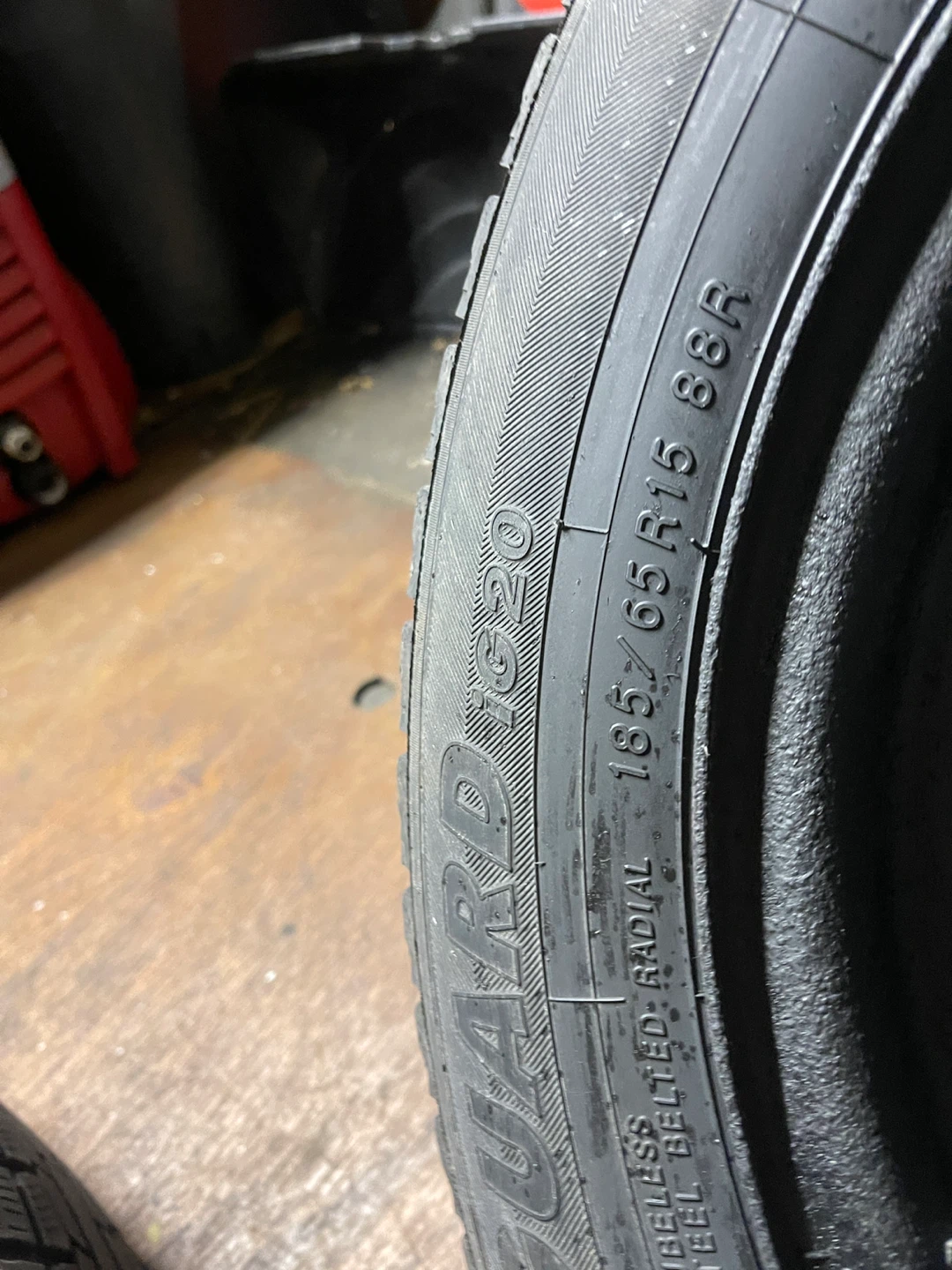 Yokohama iceGUARD iG20 185/65R15 88R Tire - photo 4