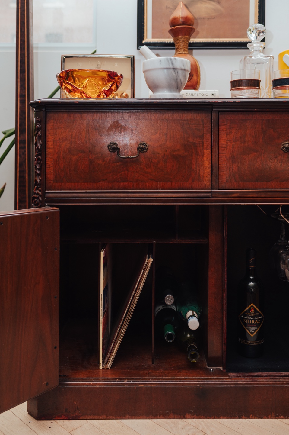 70’s Radio Cabinet, Turned Bar Cabinet🤎 - photo 3