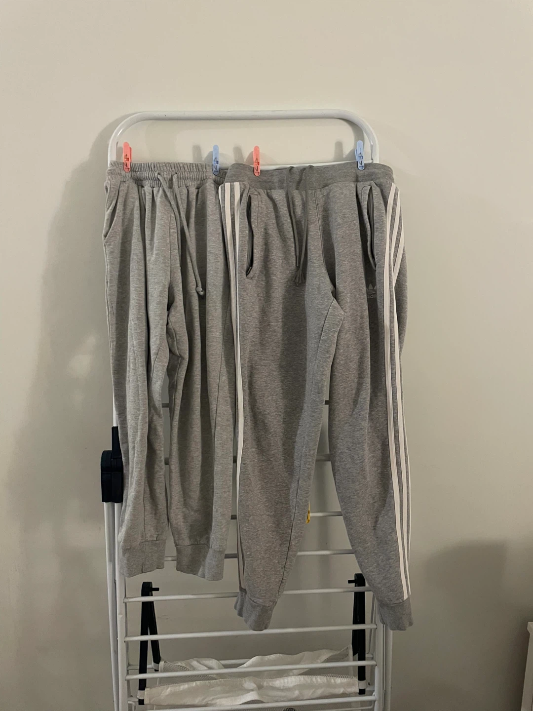 Women's gym top and bottom, $5 each or $30 all together - photo 5